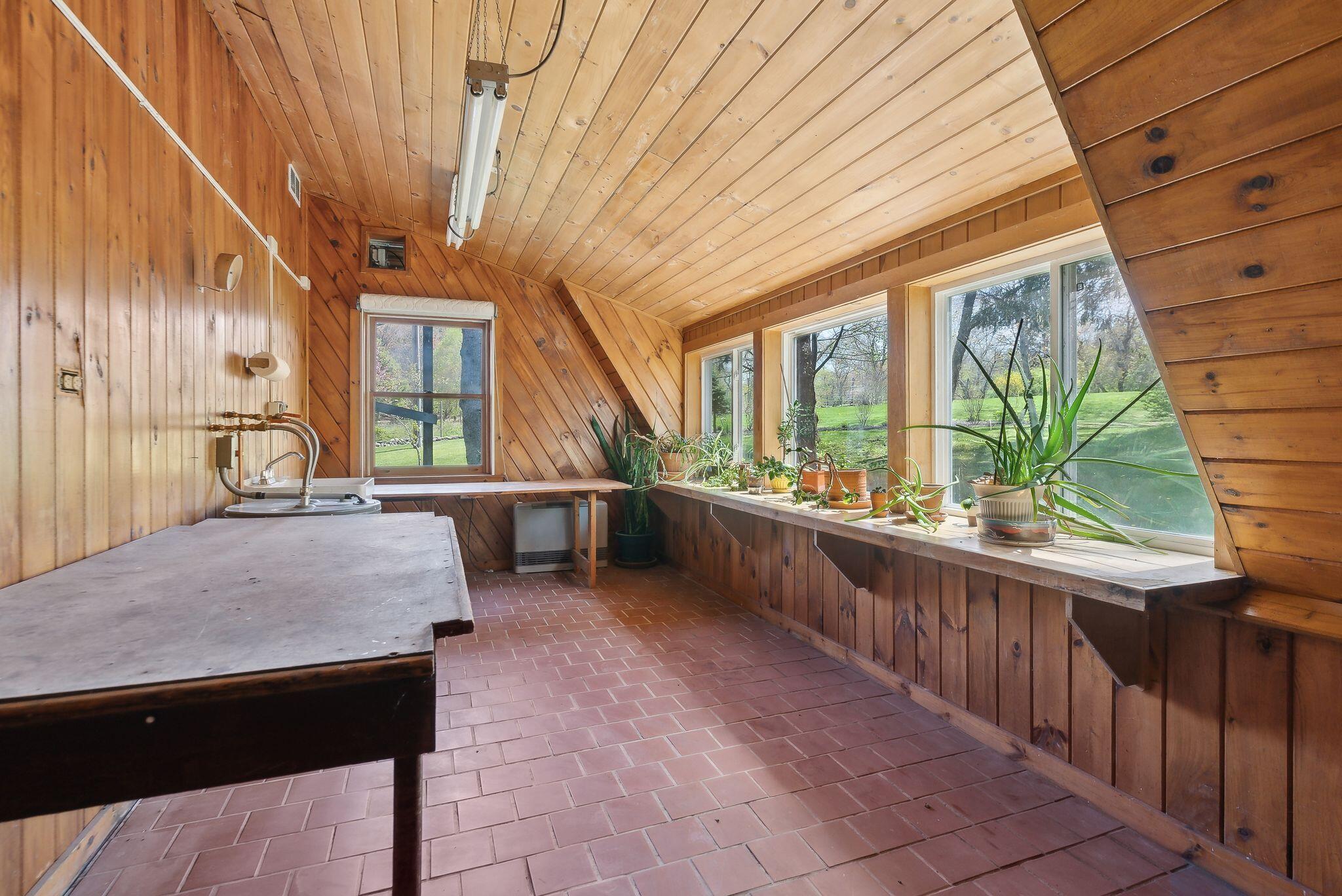 124 Old Ocean House Road