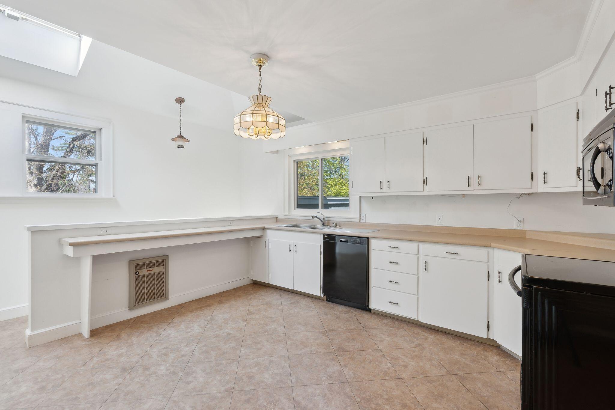 124 Old Ocean House Road