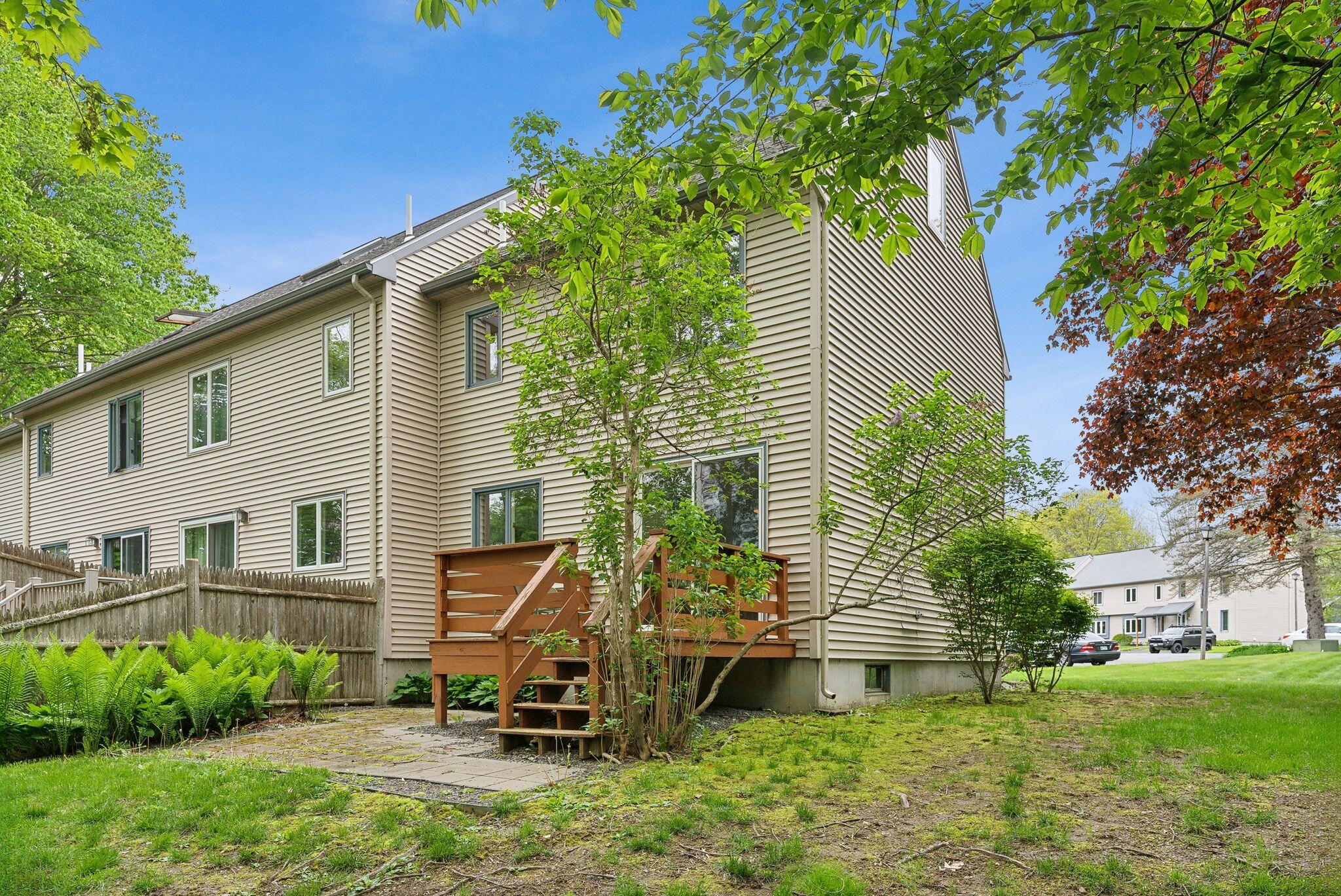 17 Graham Road, 17