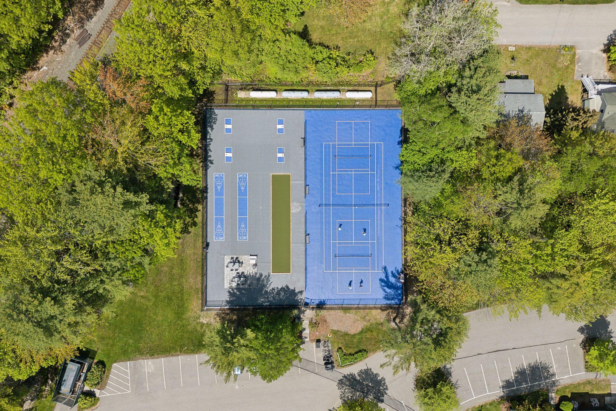 146 W West Grand Avenue, 30
