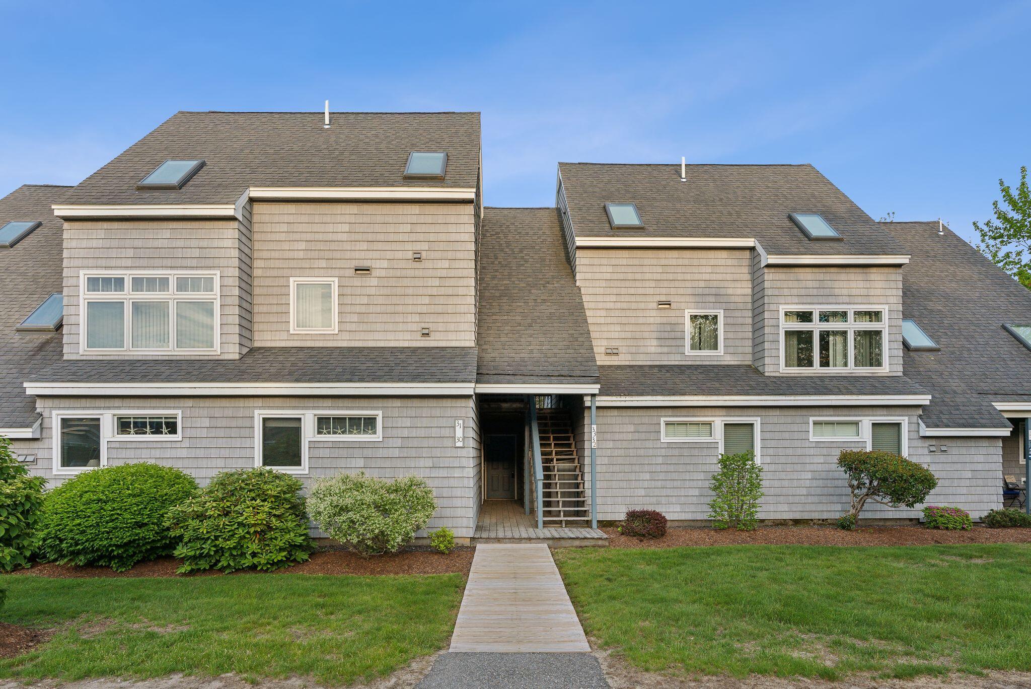 146 W West Grand Avenue, 30