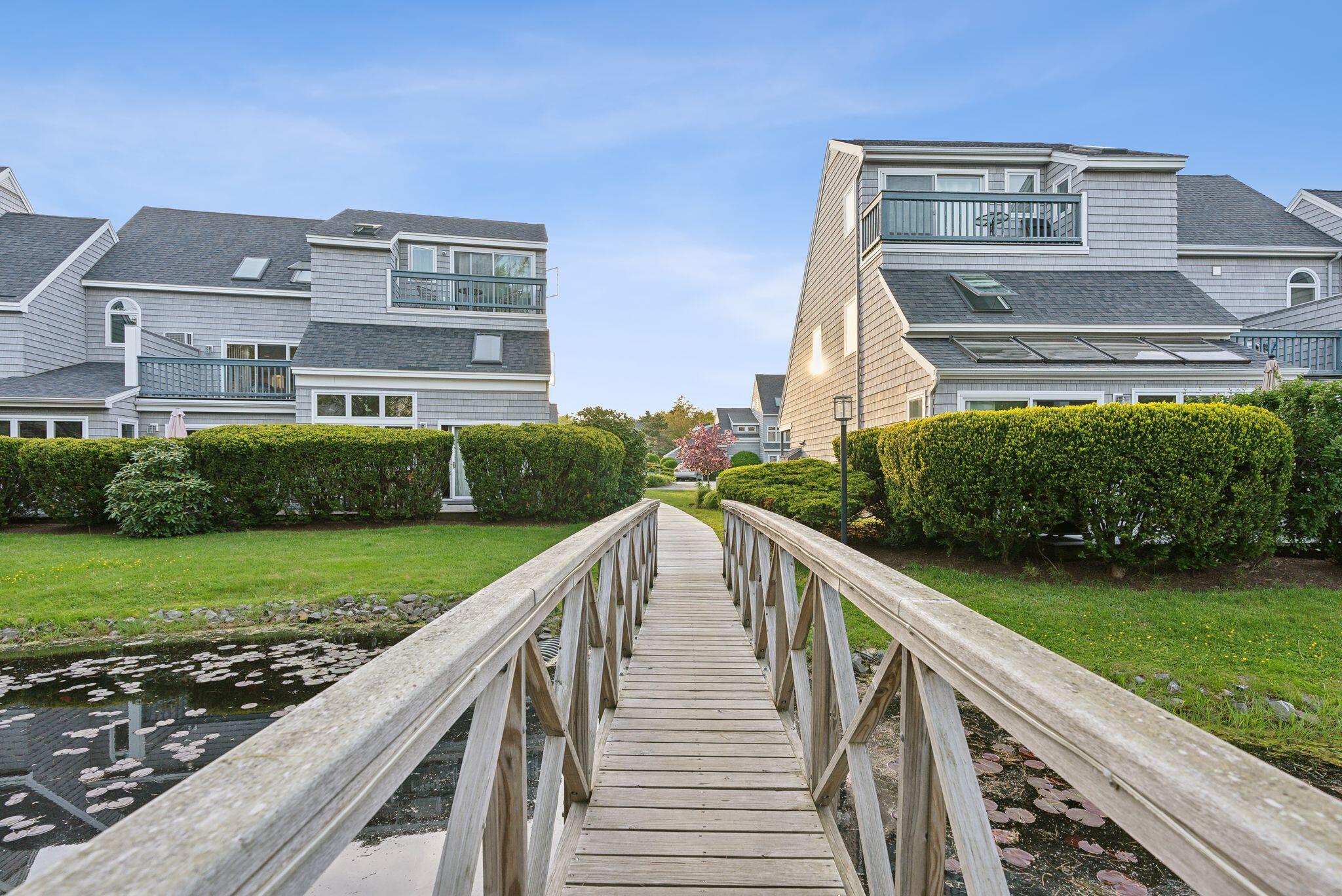 146 W West Grand Avenue, 30