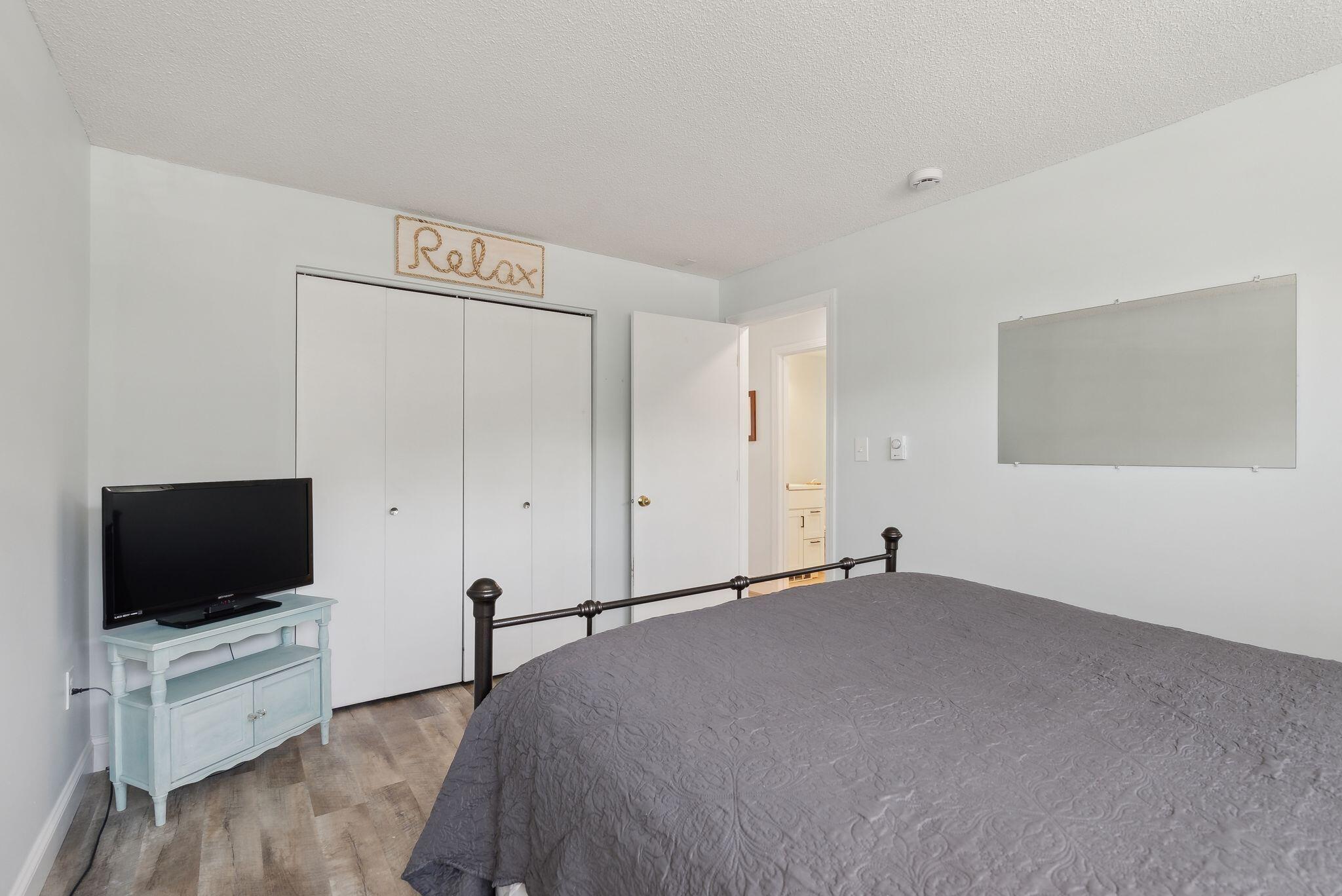146 W West Grand Avenue, 30