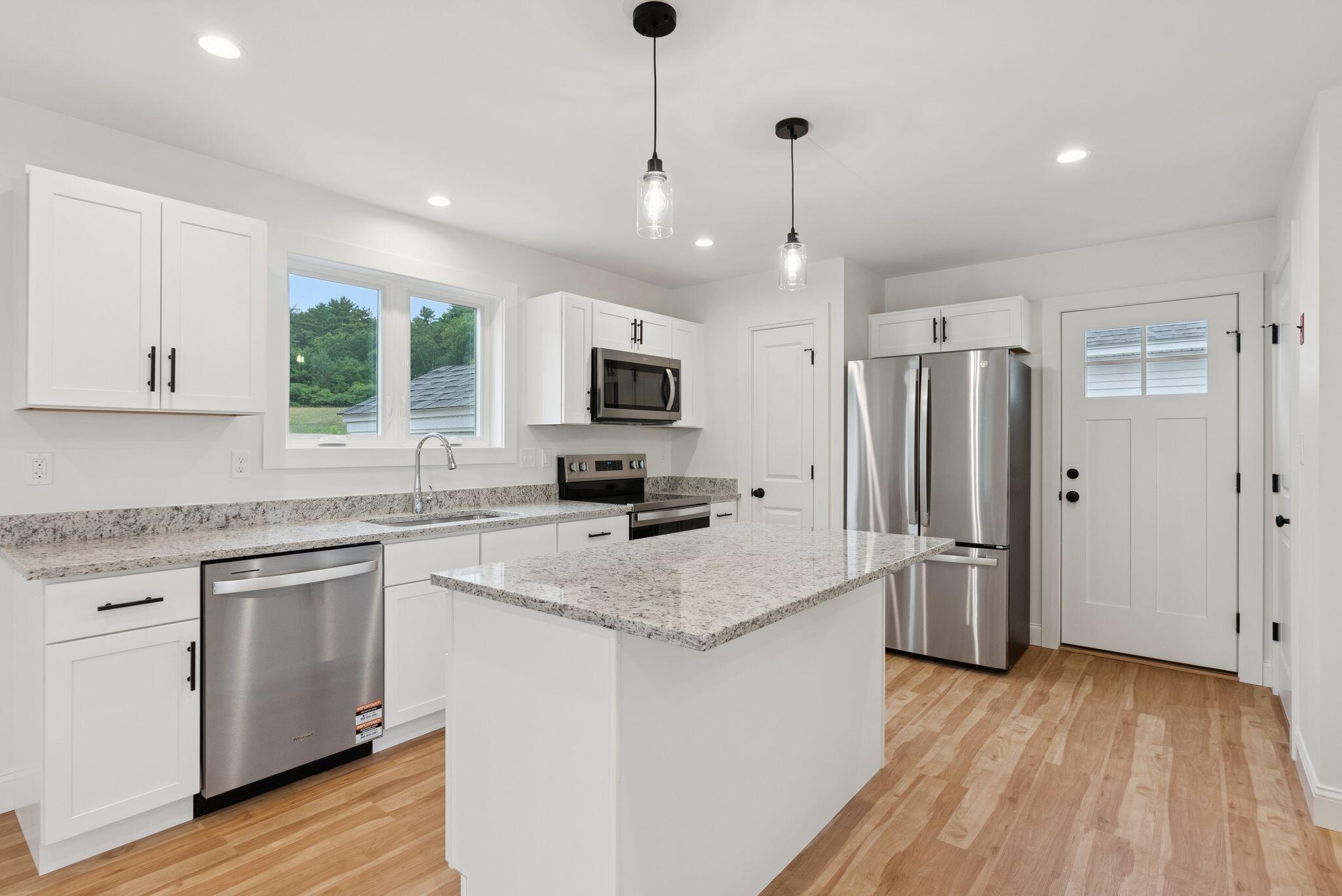 7 Feldspar Lane, 4