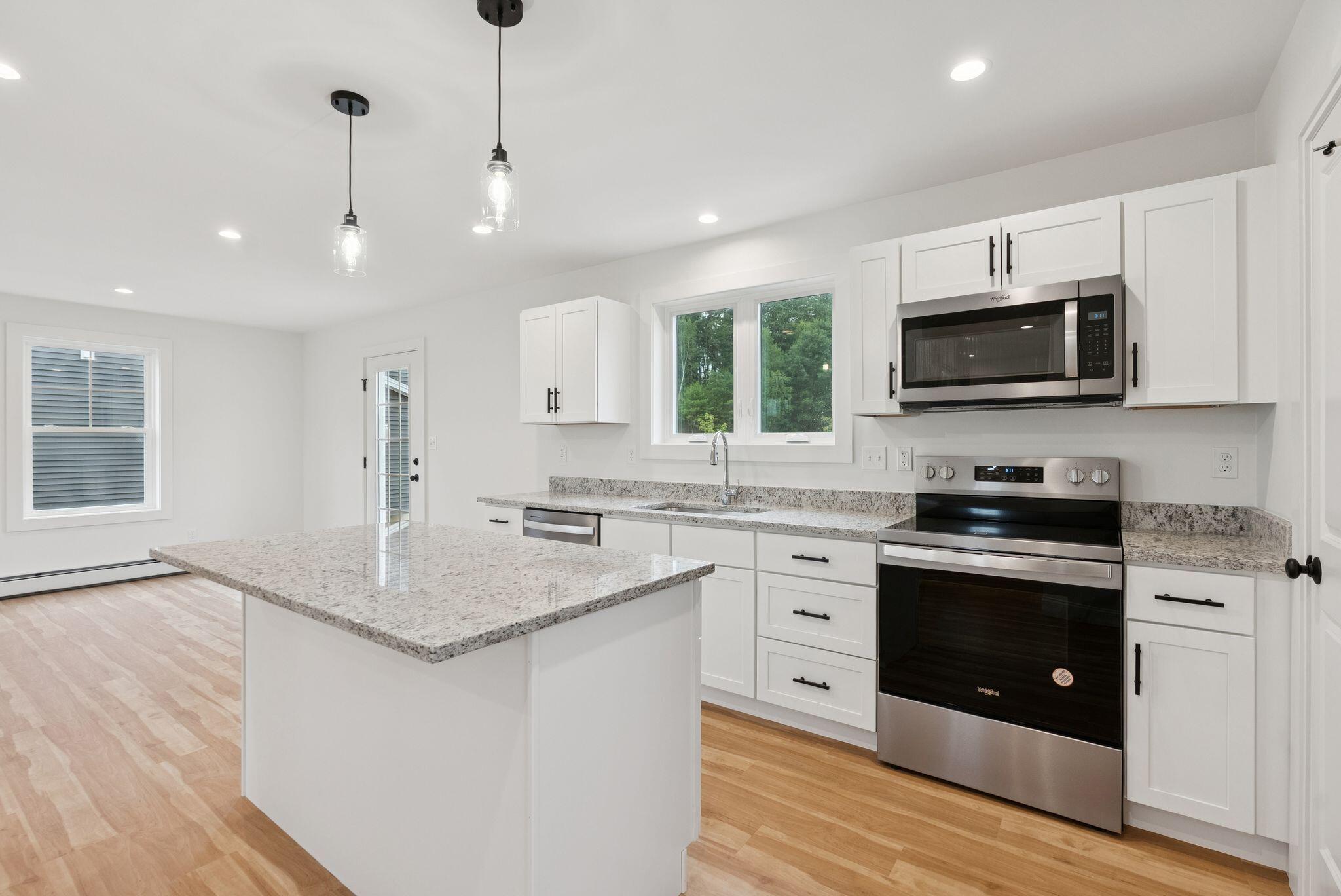 7 Feldspar Lane, 4