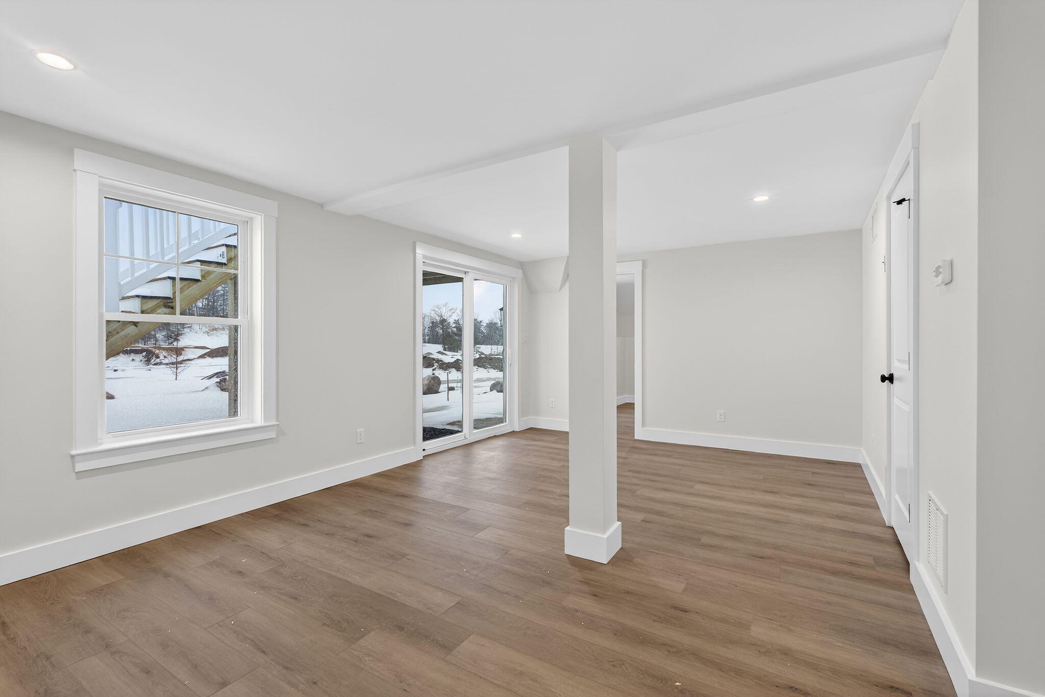 30 Feldspar Lane, 21