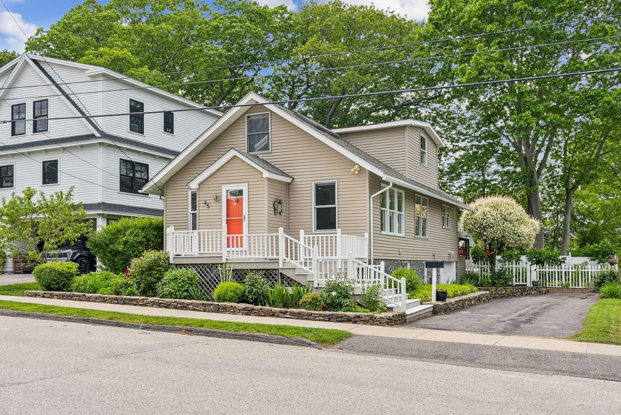 45 Willard Street
