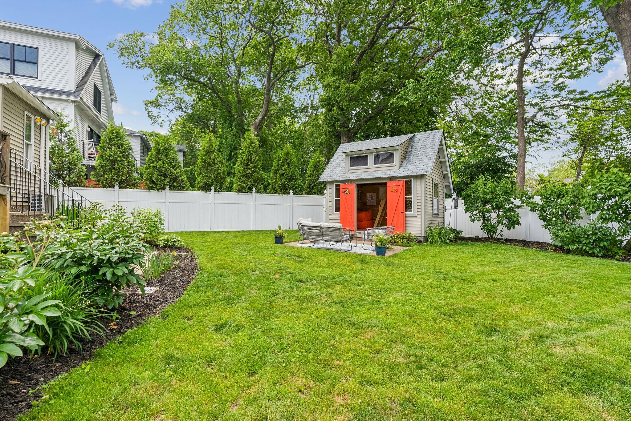 45 Willard Street