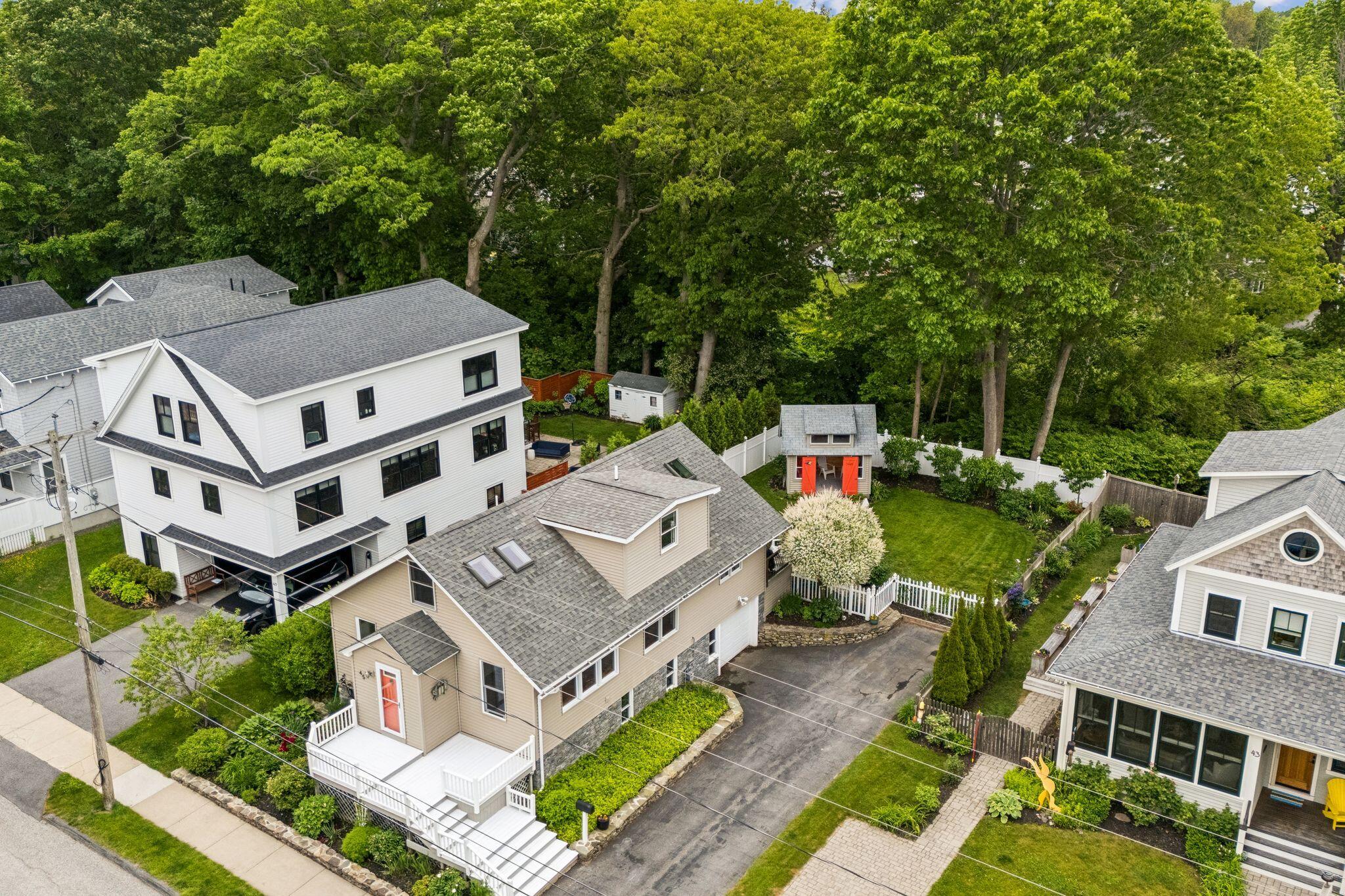 45 Willard Street