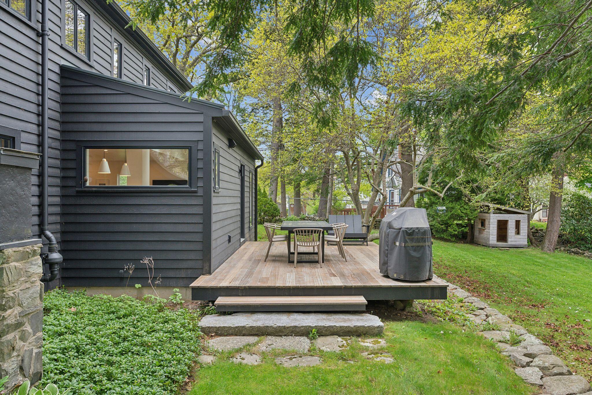 31 Forest Road