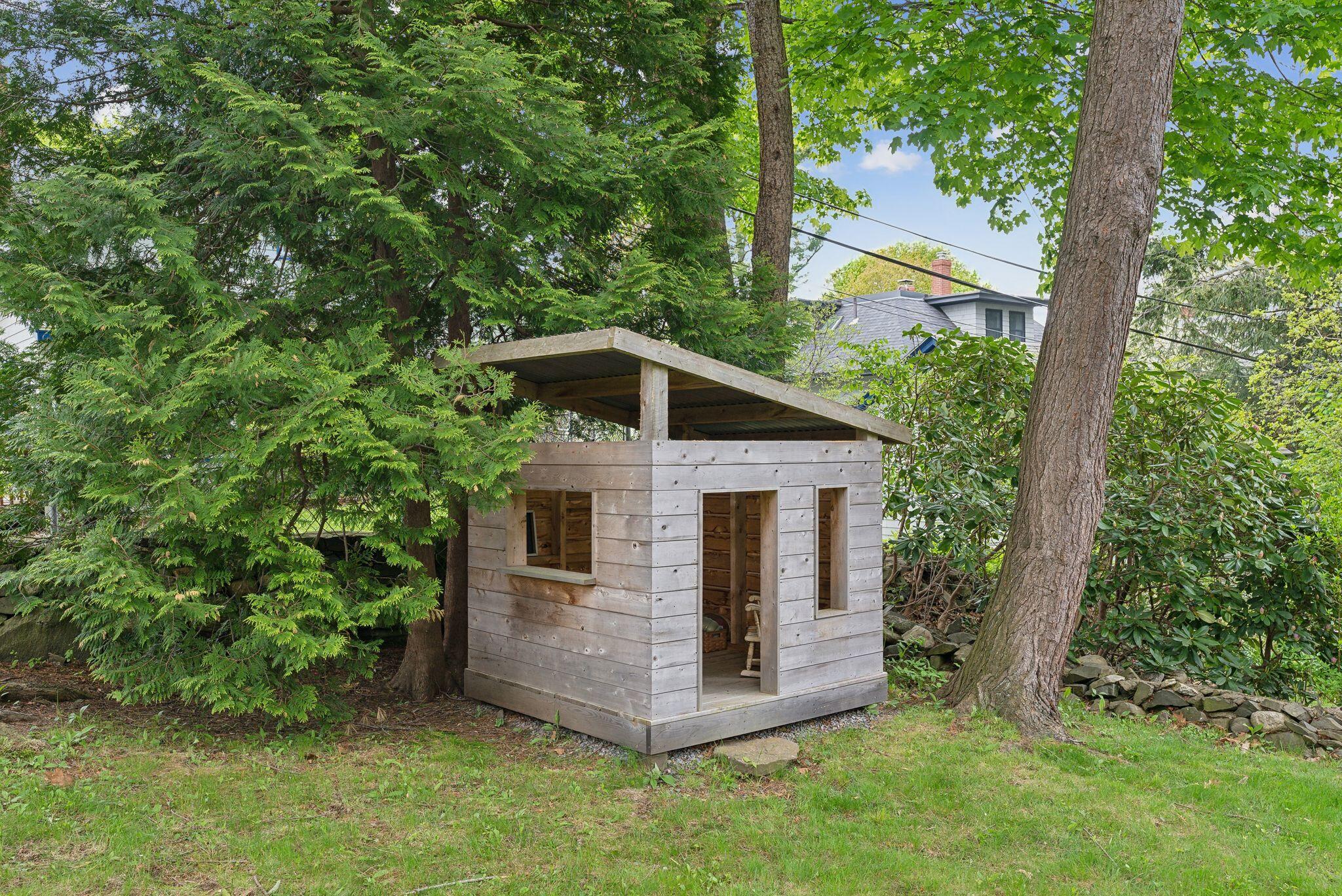 31 Forest Road