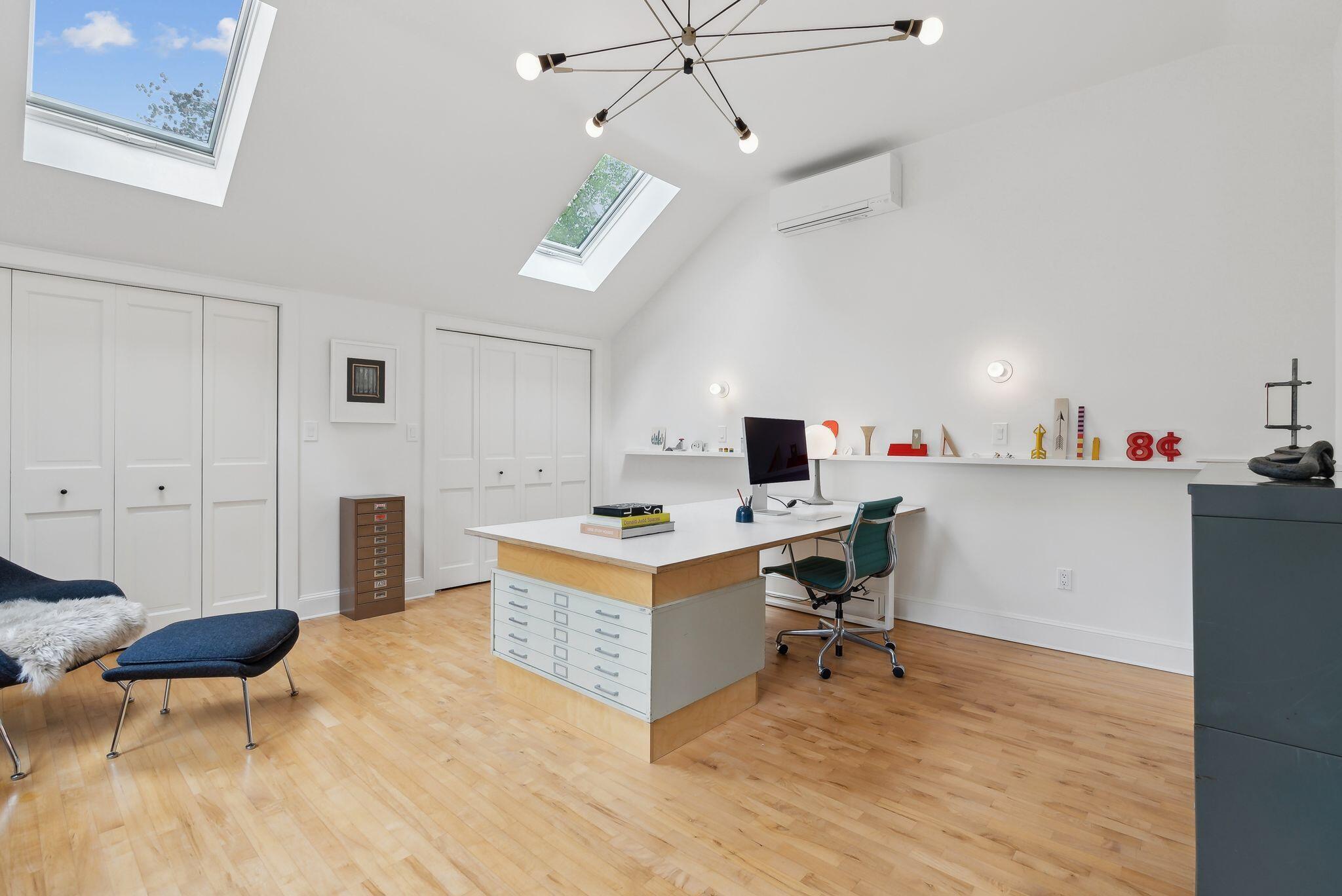 31 Forest Road