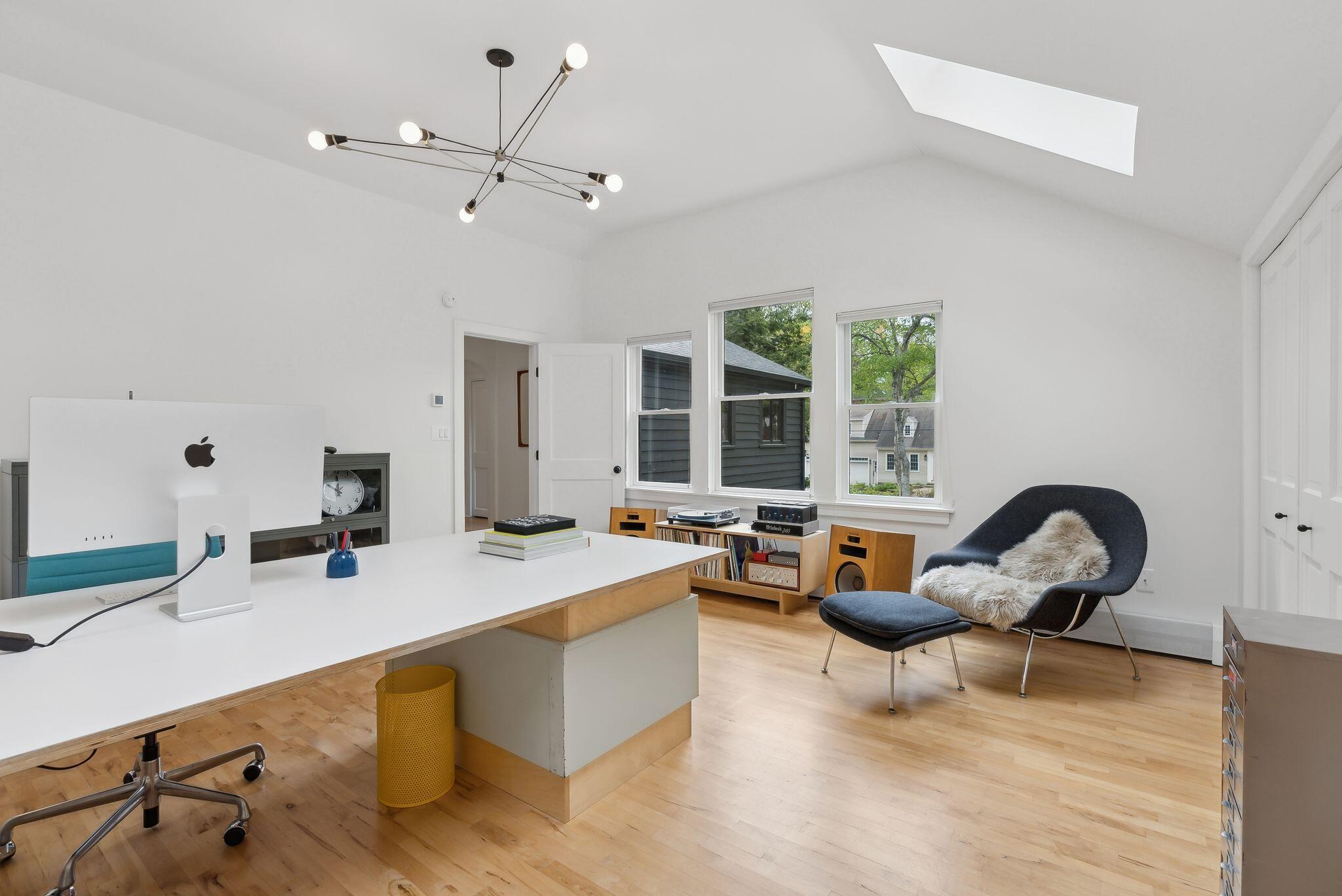 31 Forest Road