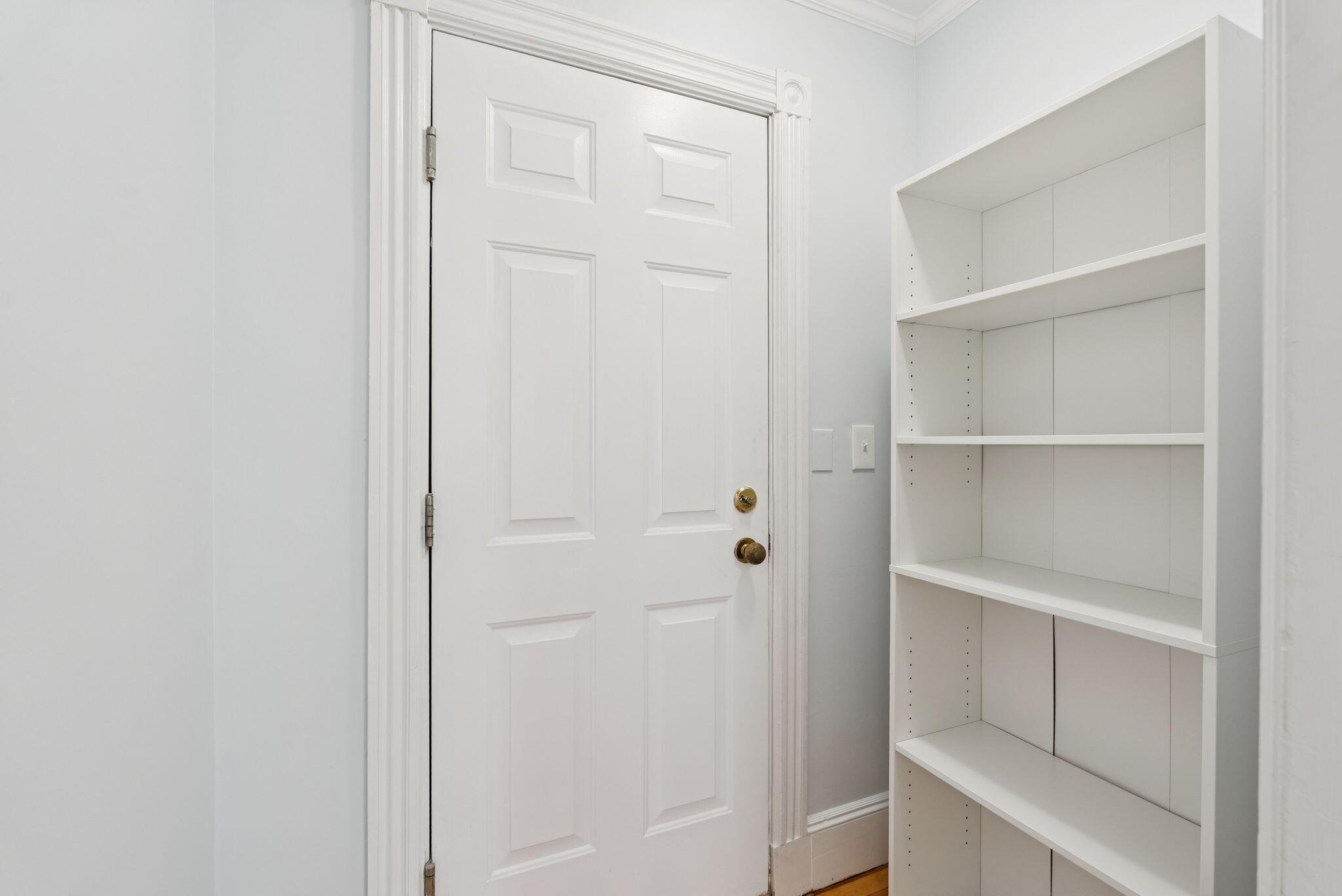 32 State Street, 5