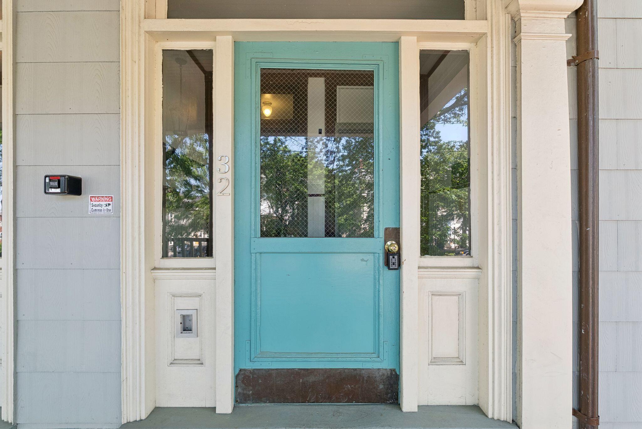 32 State Street, 5