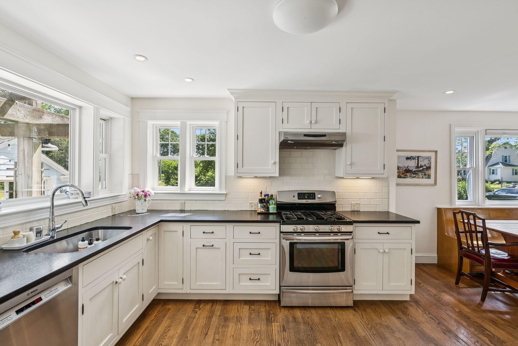 6 Tidewater Cove