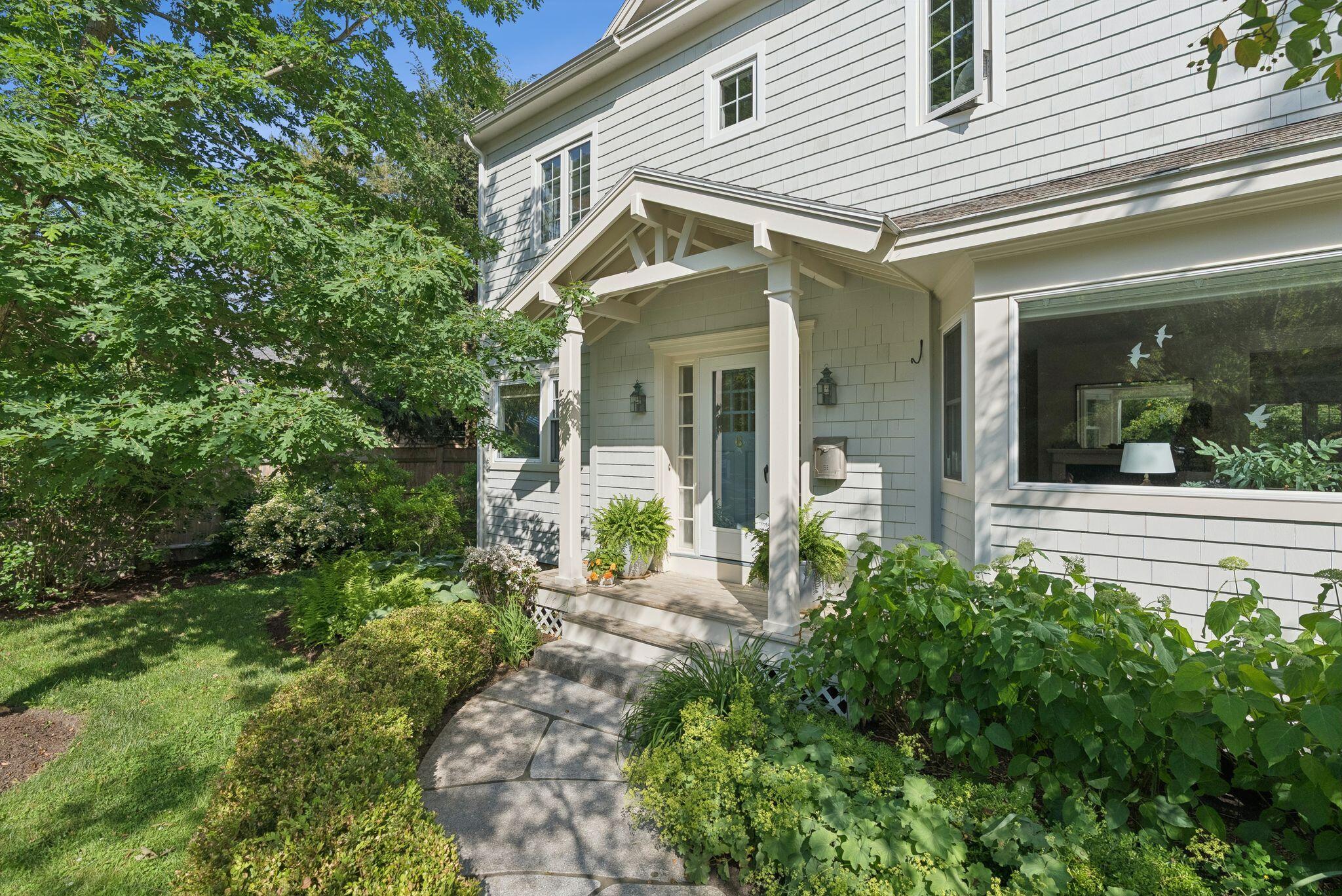 6 Tidewater Cove