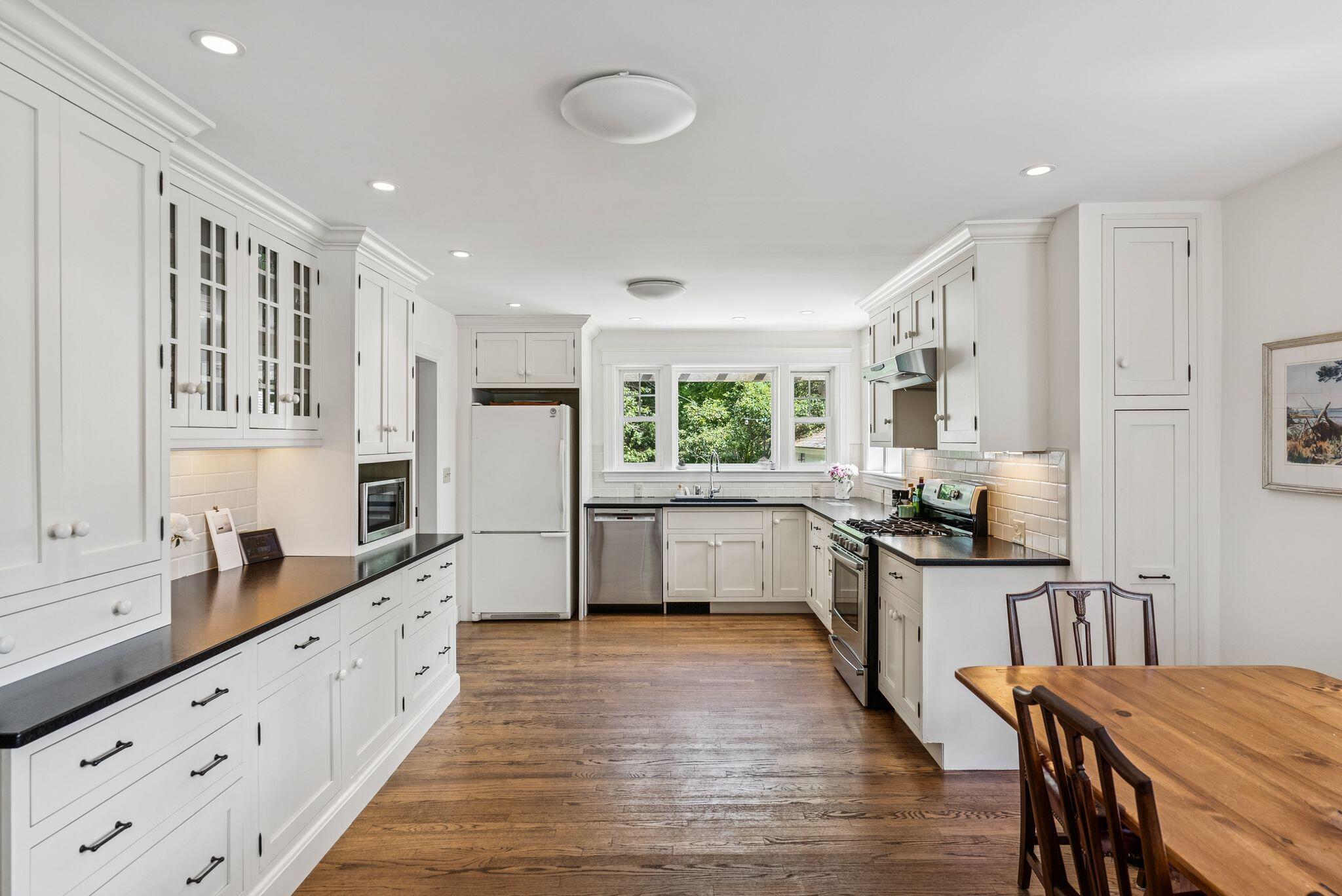 6 Tidewater Cove