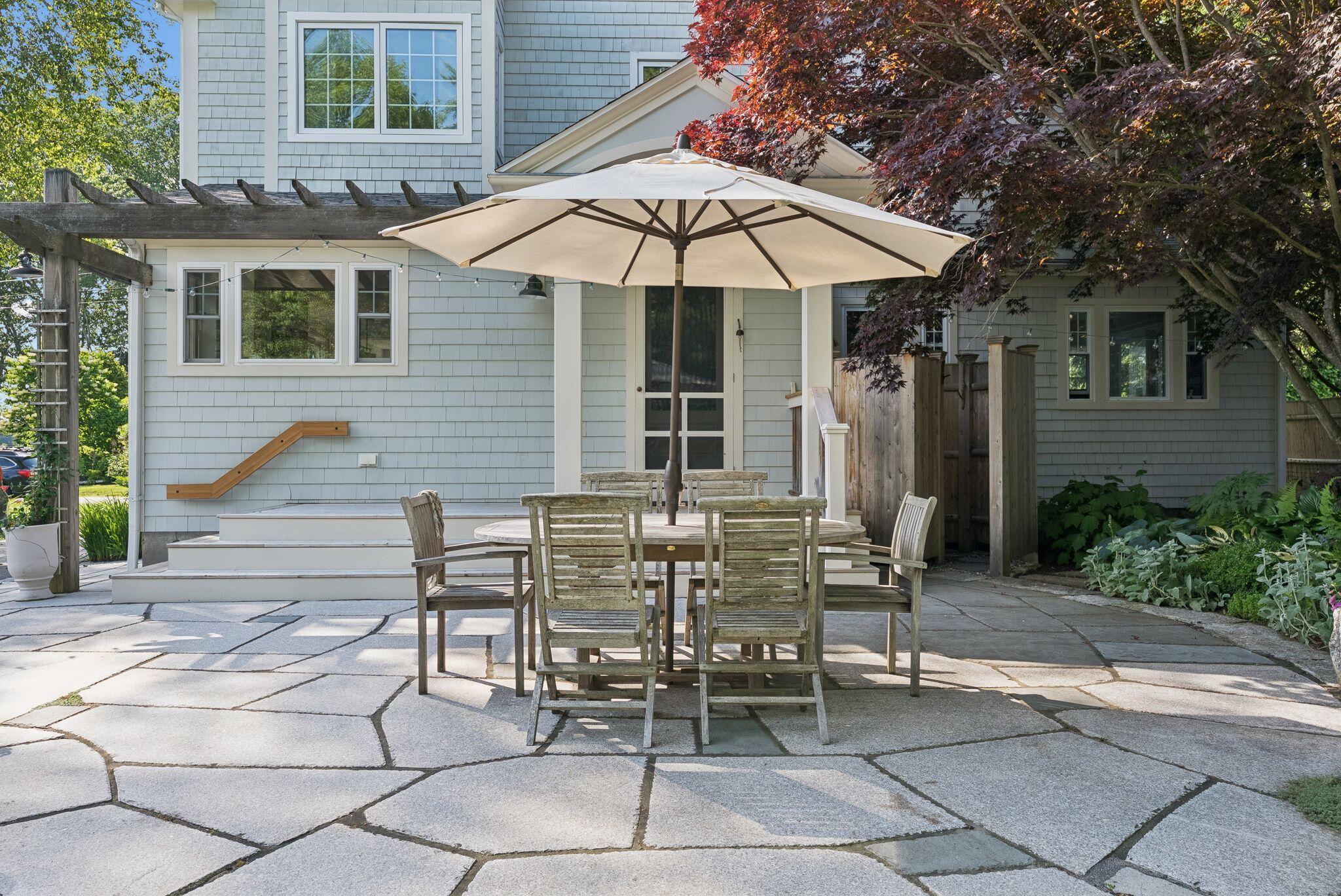 6 Tidewater Cove