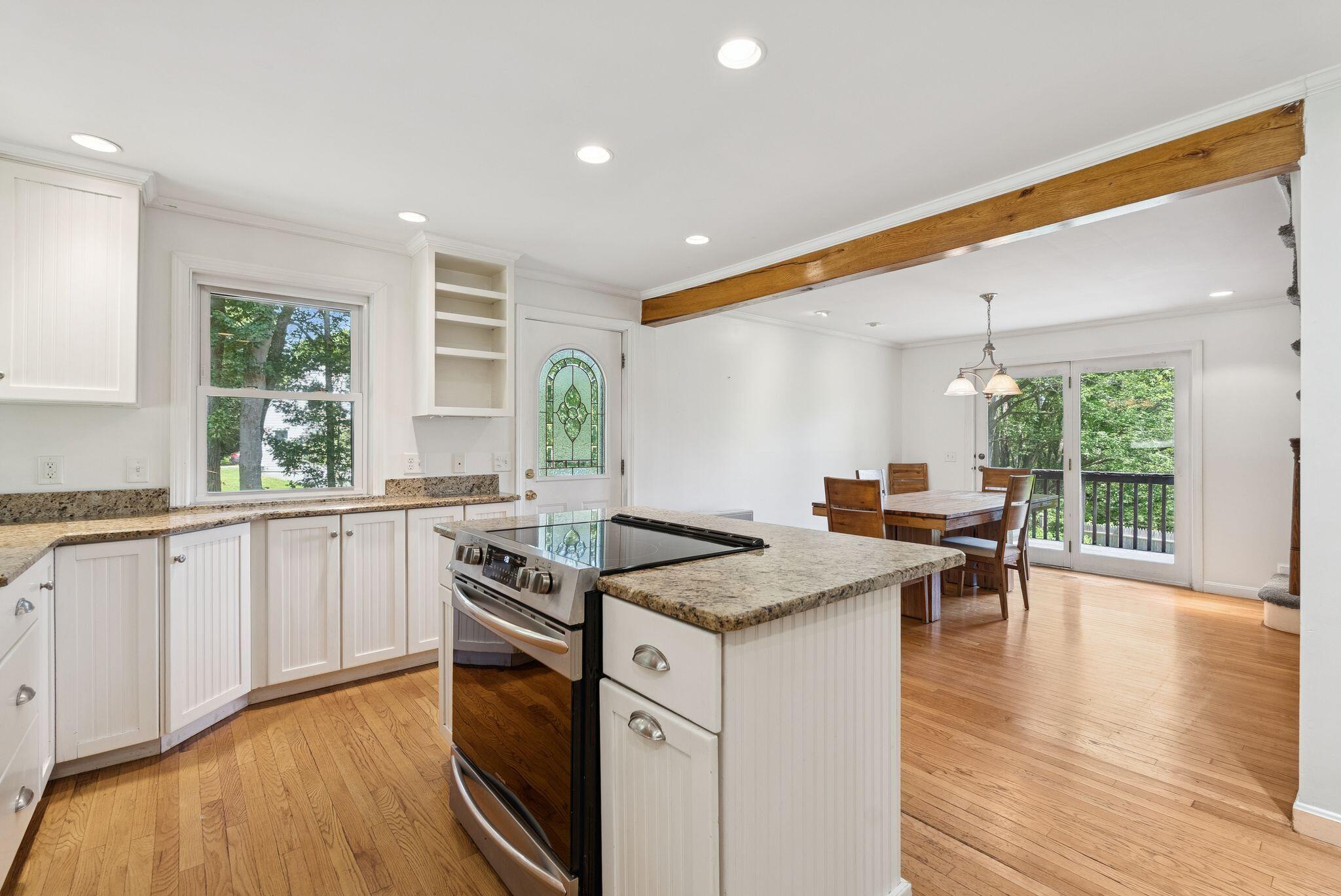 1048 Sawyer Road