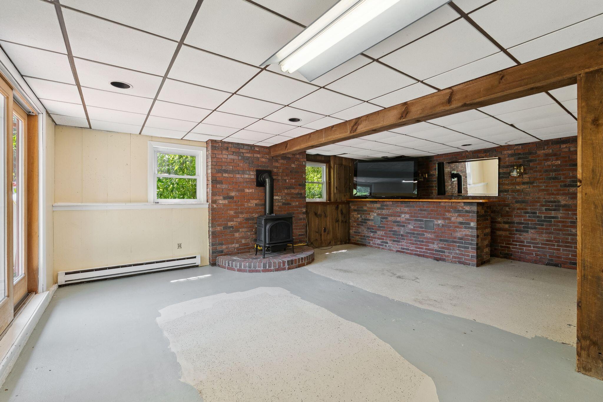 1048 Sawyer Road