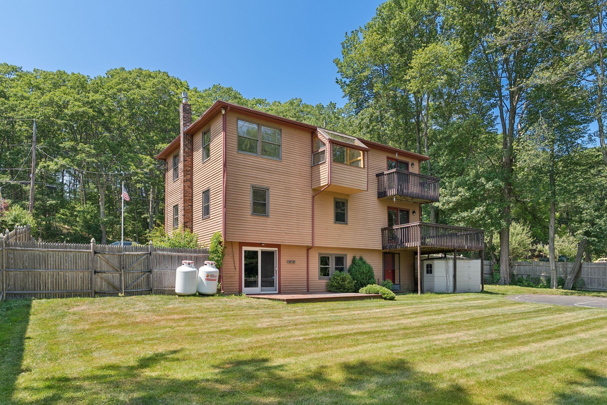 1048 Sawyer Road