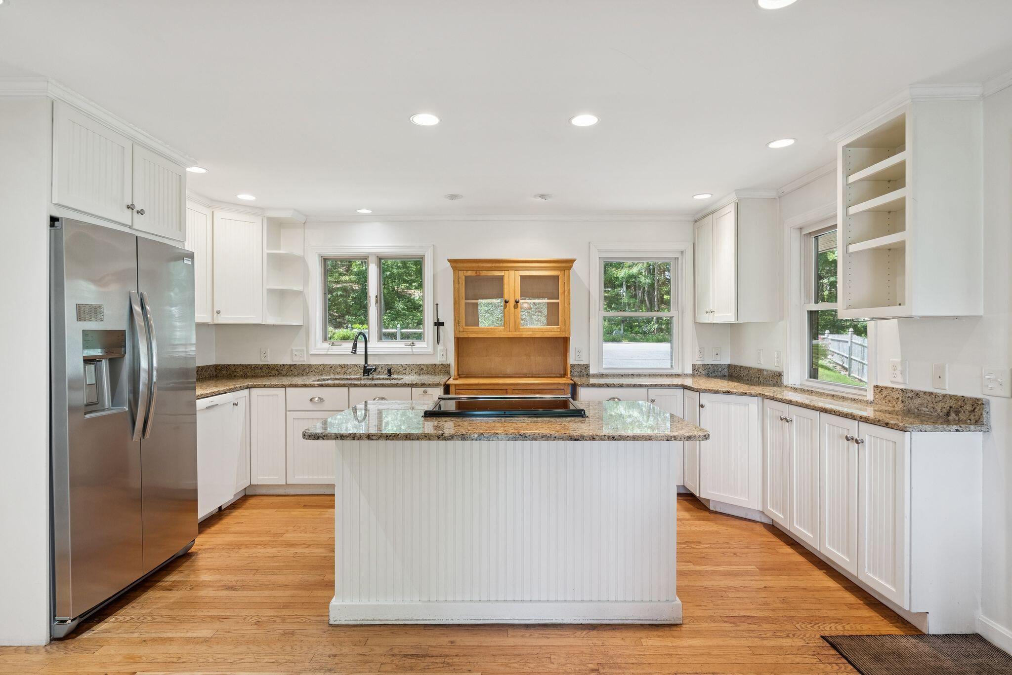 1048 Sawyer Road