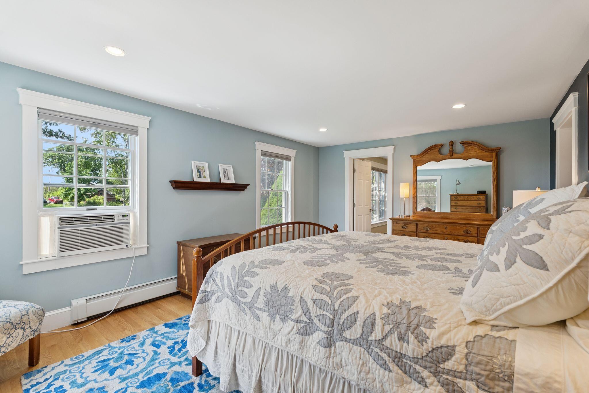 2 Tides Edge Road