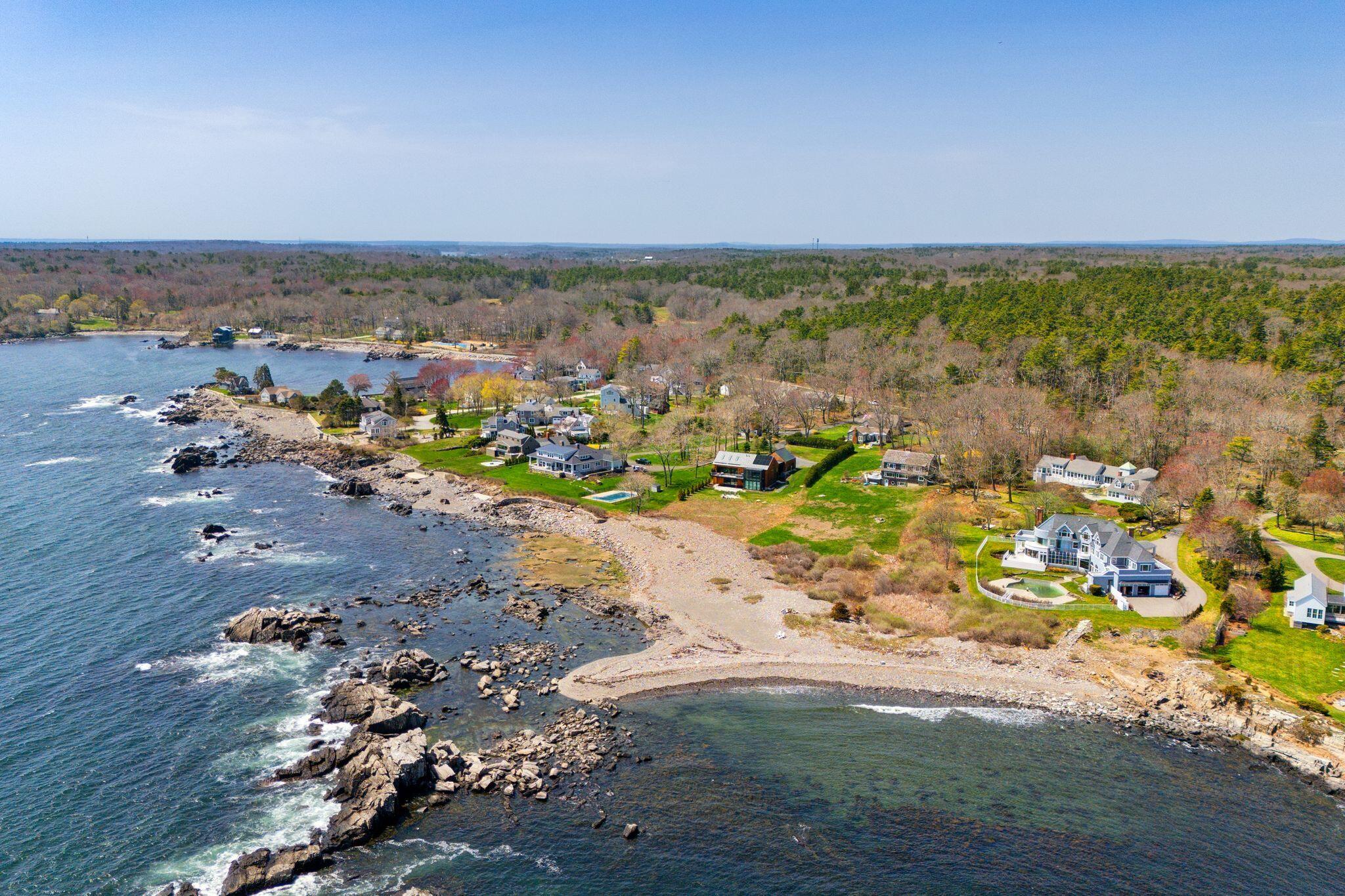 2 Tides Edge Road