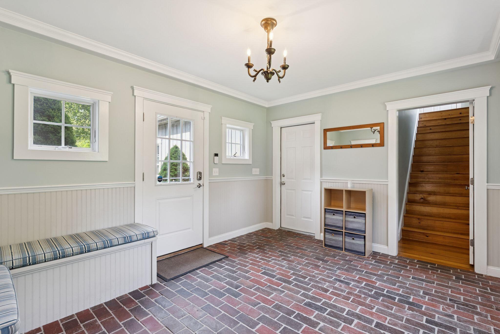 2 Tides Edge Road