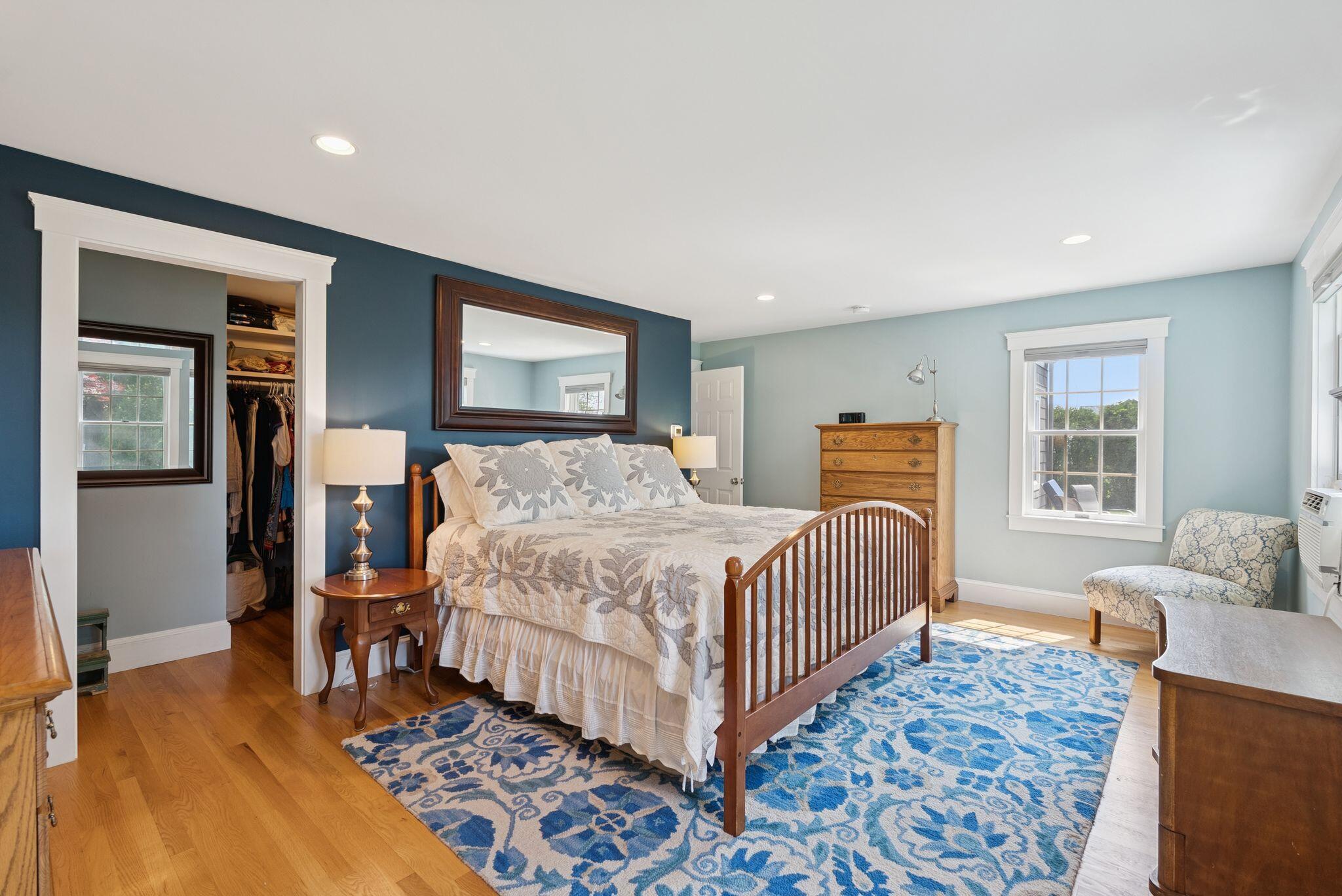 2 Tides Edge Road