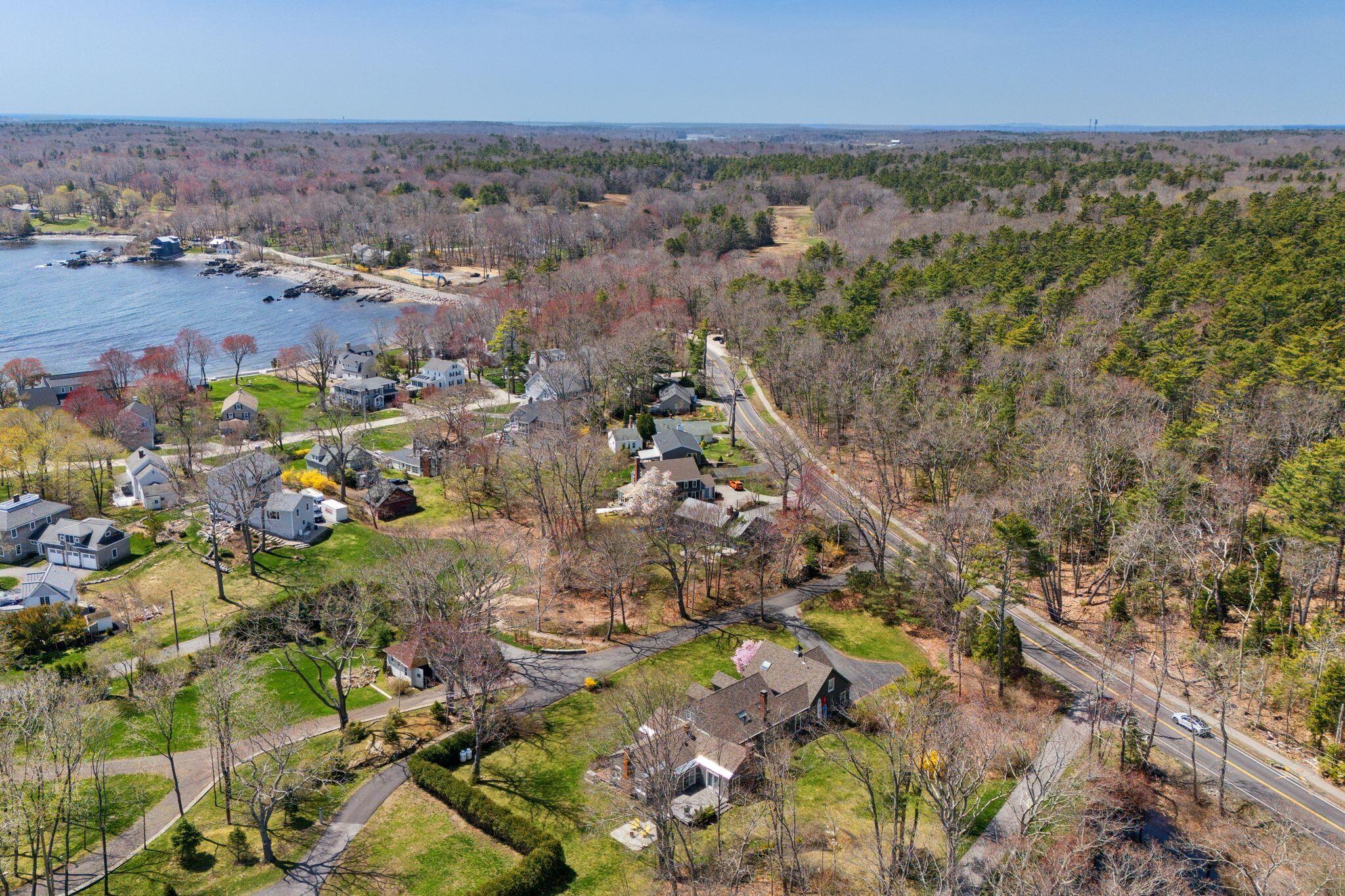 2 Tides Edge Road