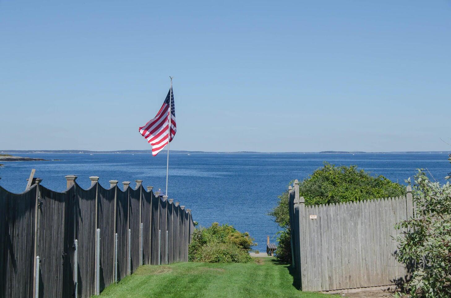 40 Broad Cove Road
