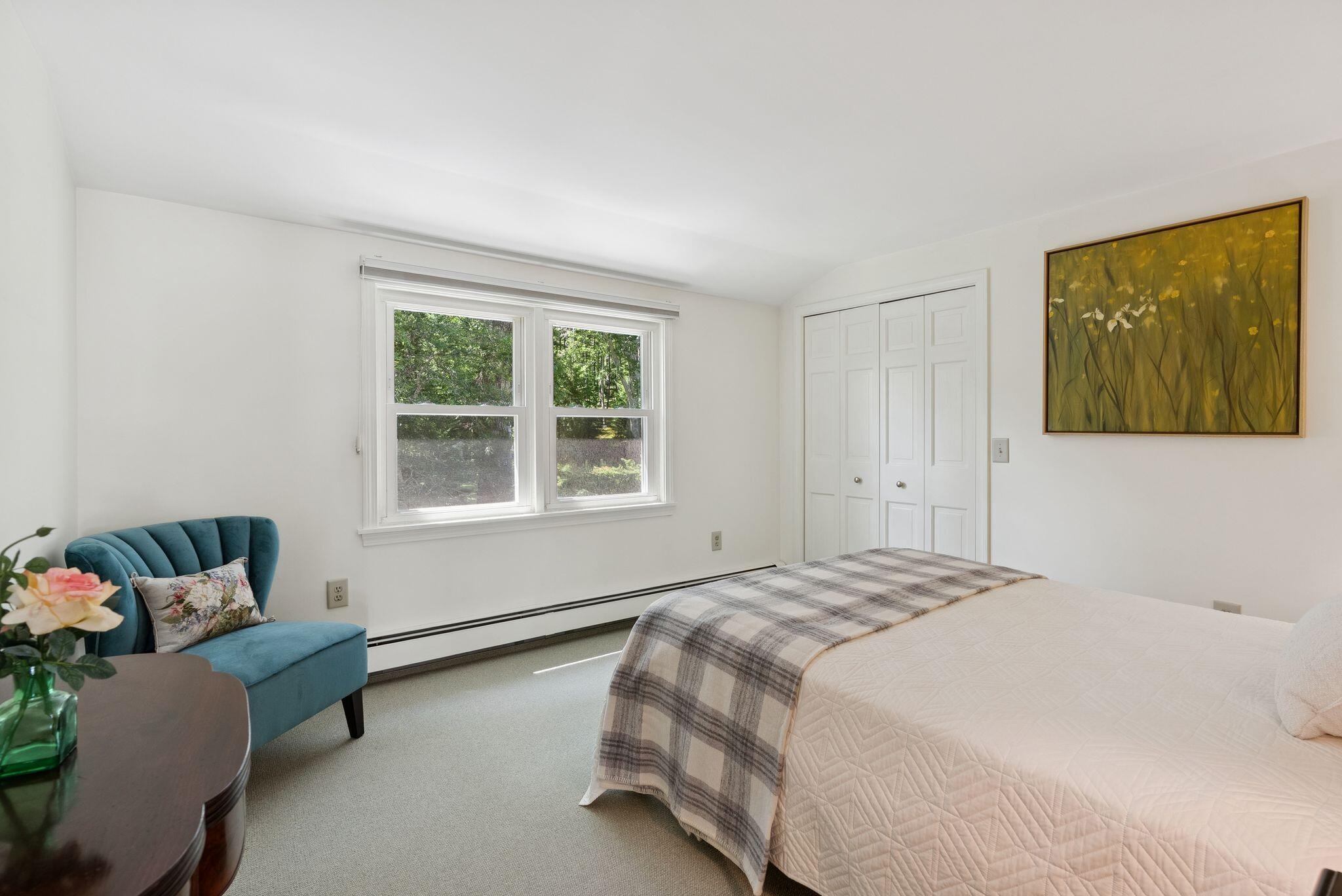 40 Broad Cove Road