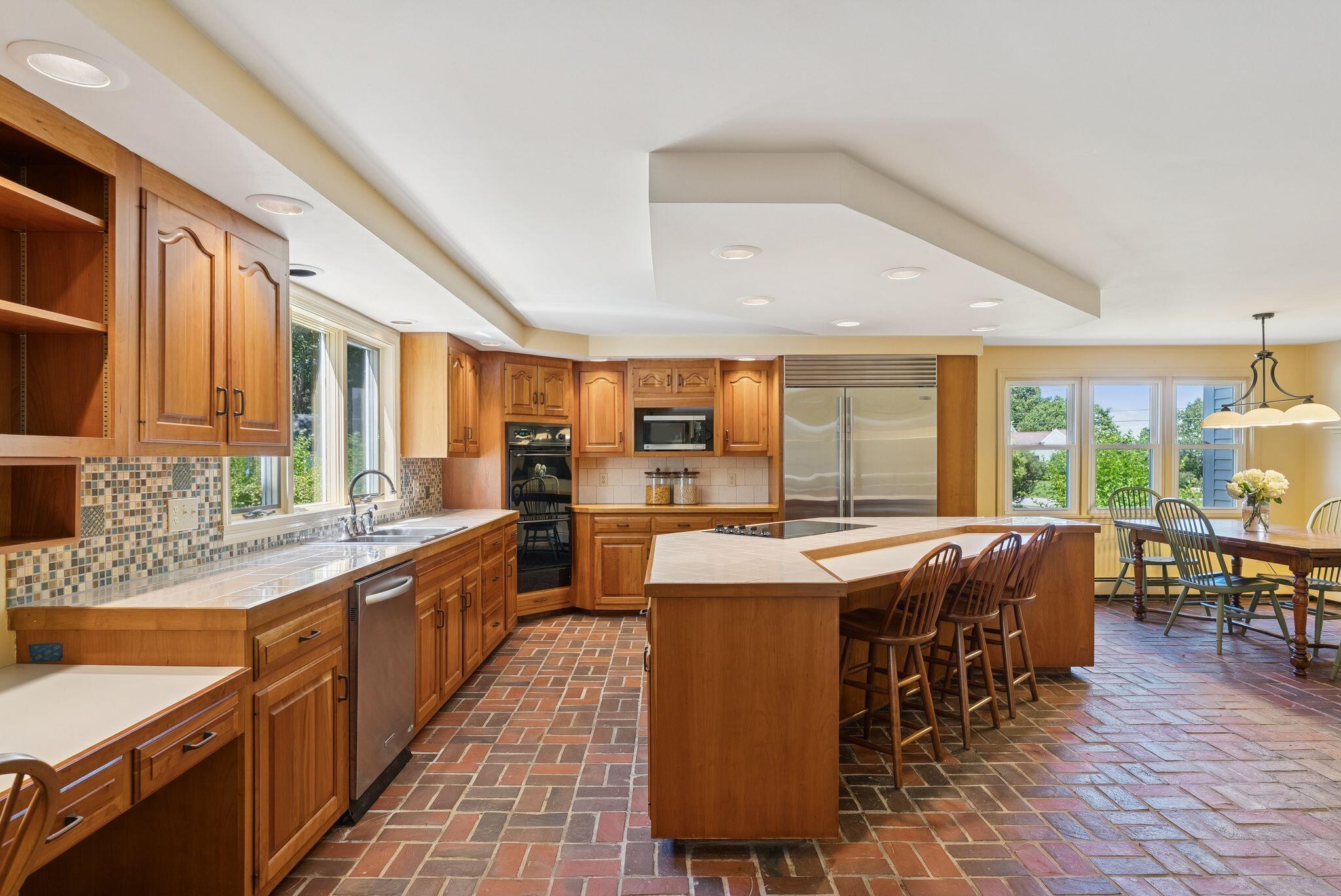 40 Broad Cove Road