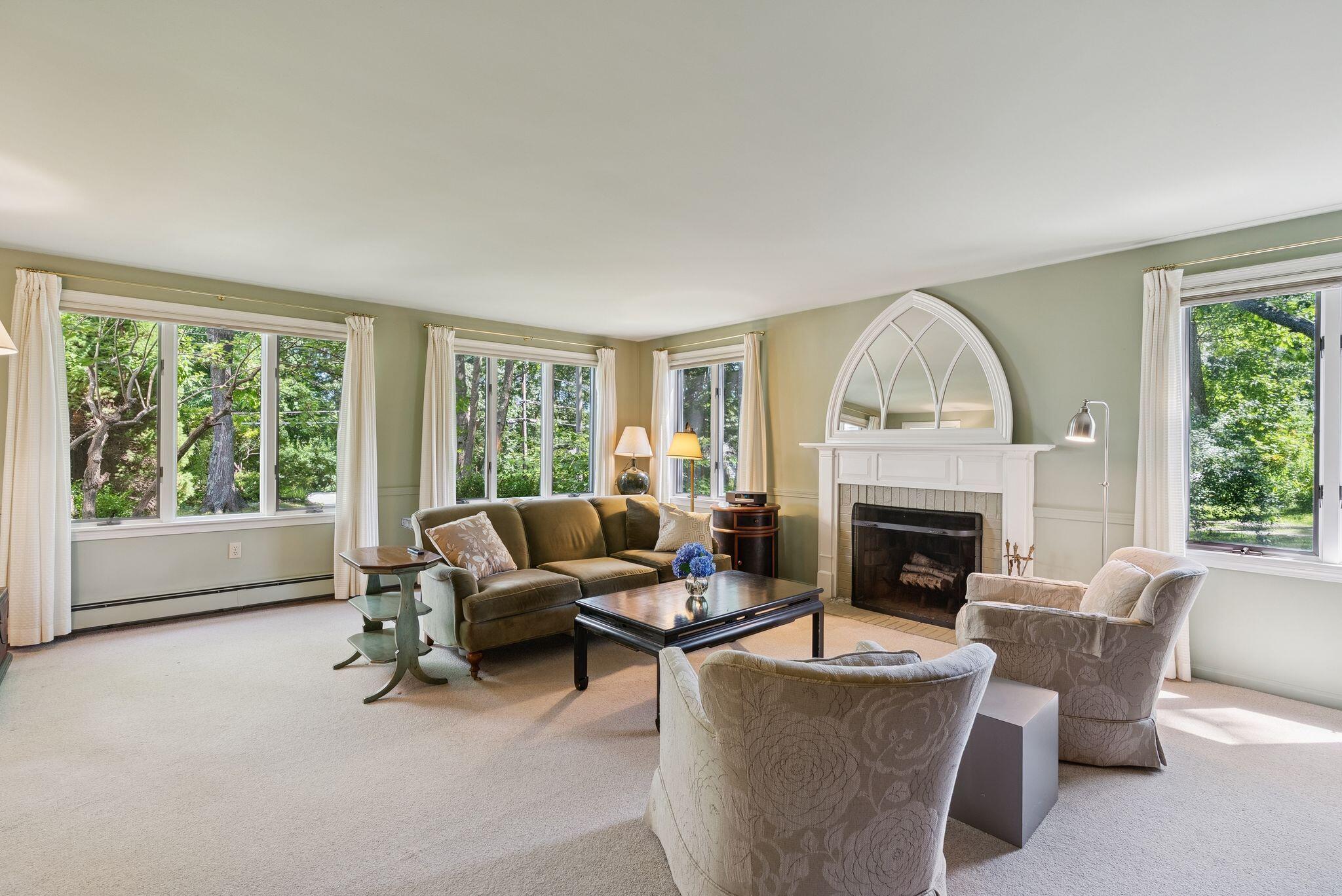 40 Broad Cove Road