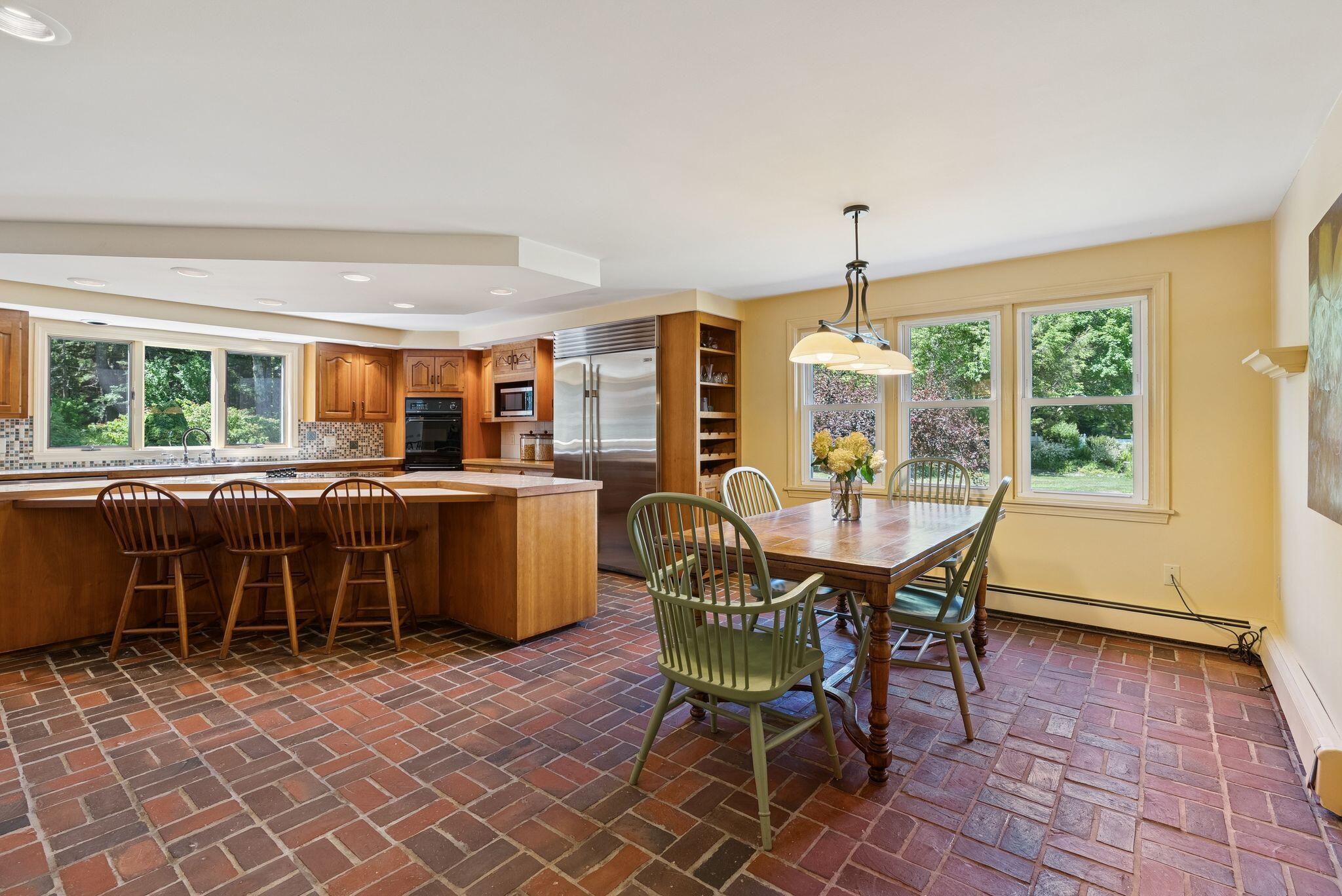 40 Broad Cove Road