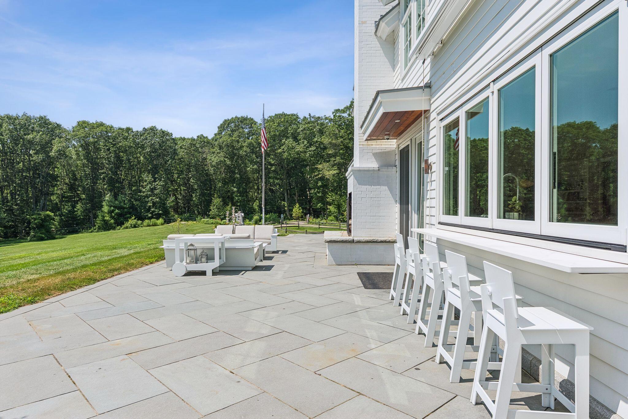 1200 Shore Road
