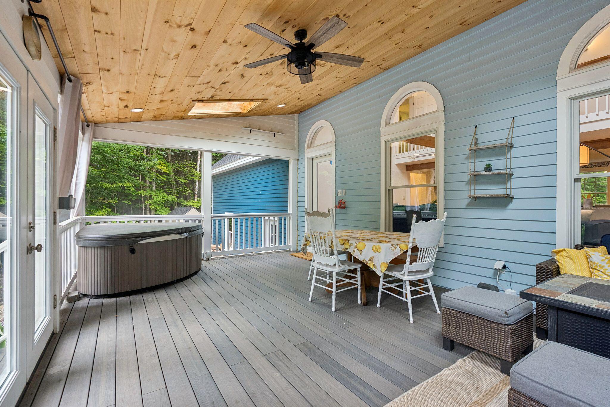 43 Lakeside Drive