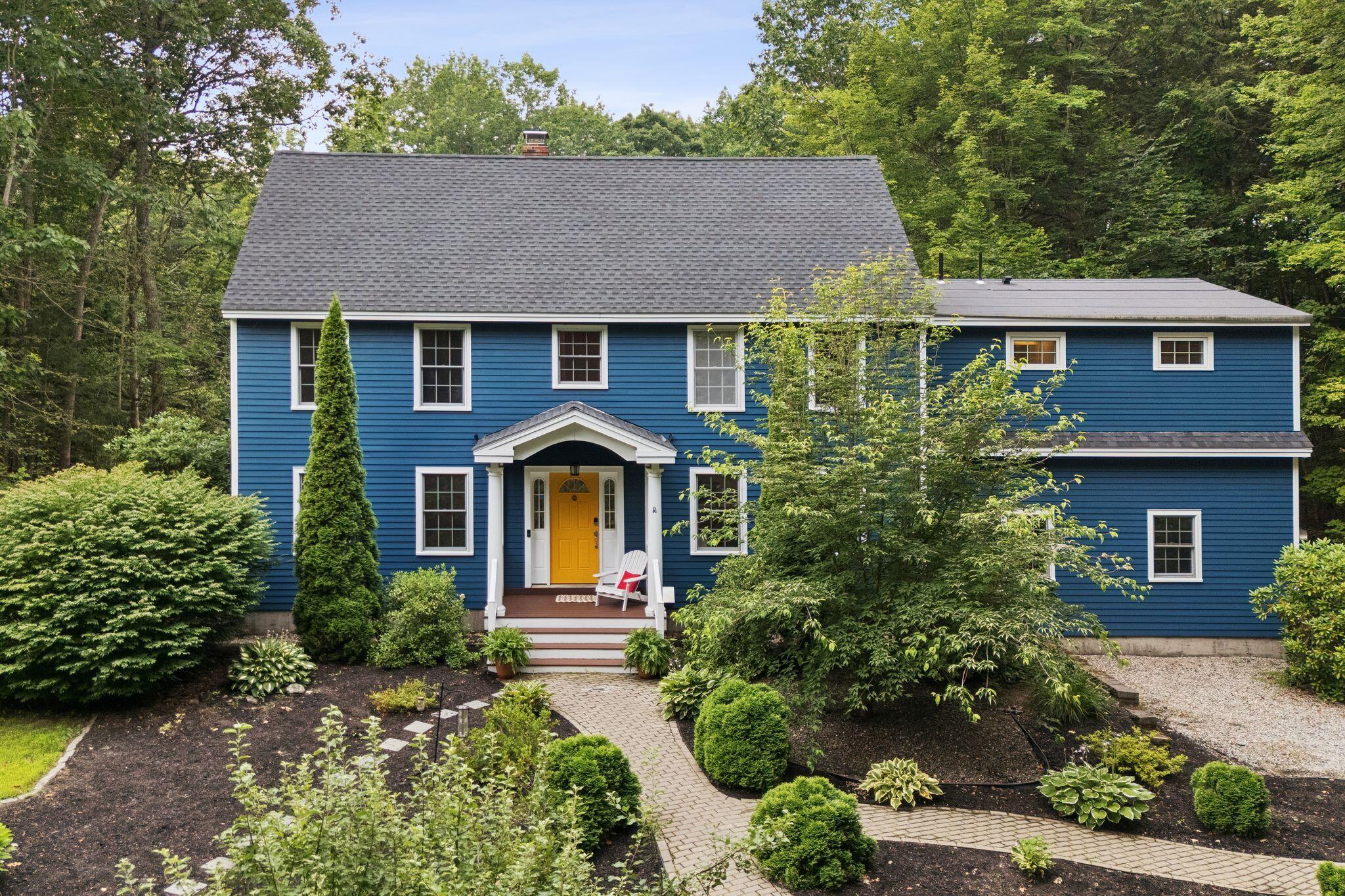 43 Lakeside Drive