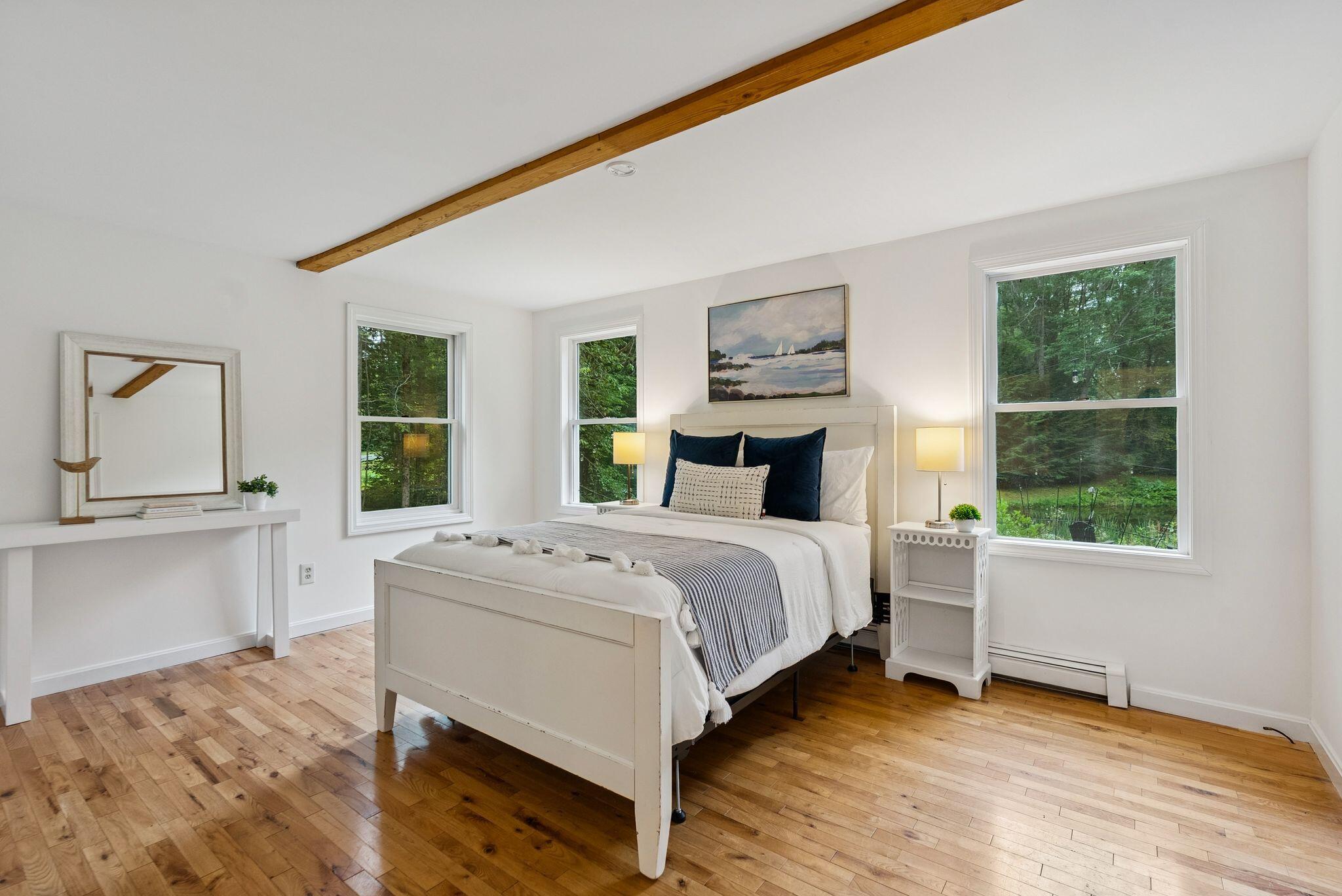 43 Lakeside Drive