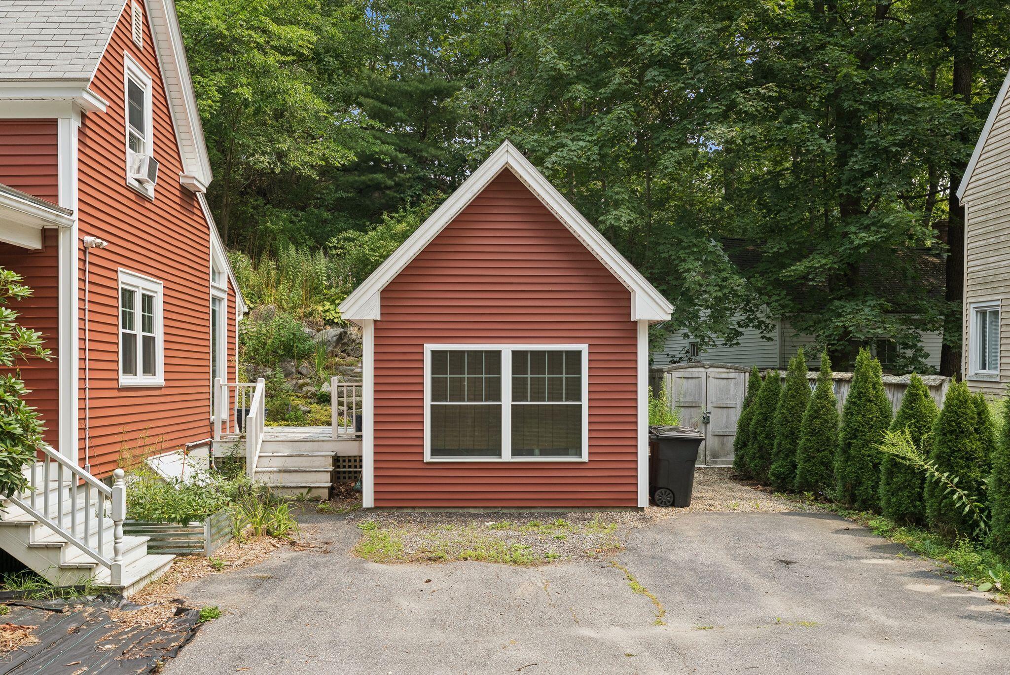 5 Lilac Street