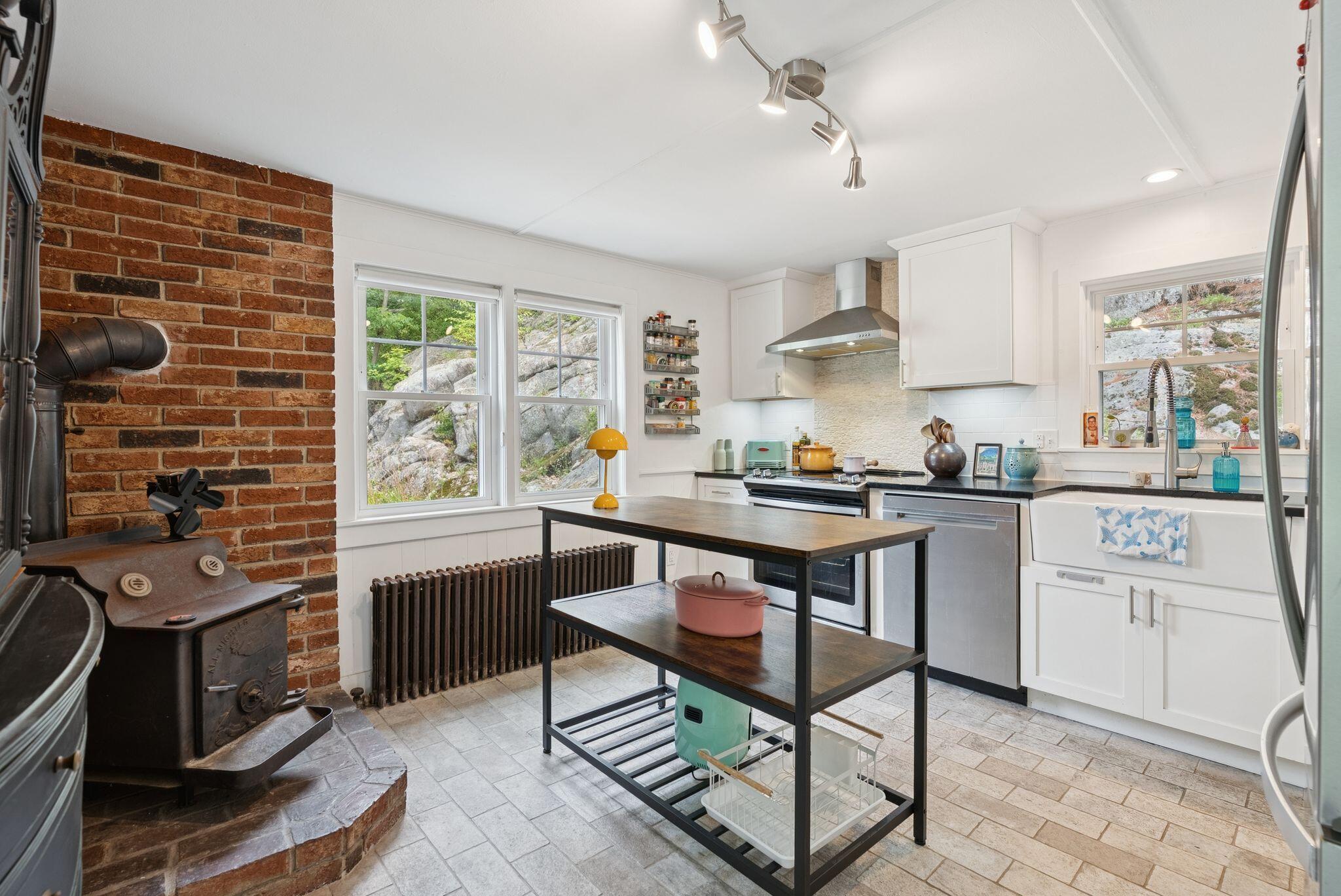 5 Lilac Street
