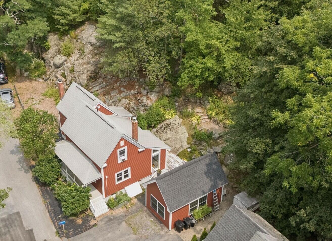 5 Lilac Street