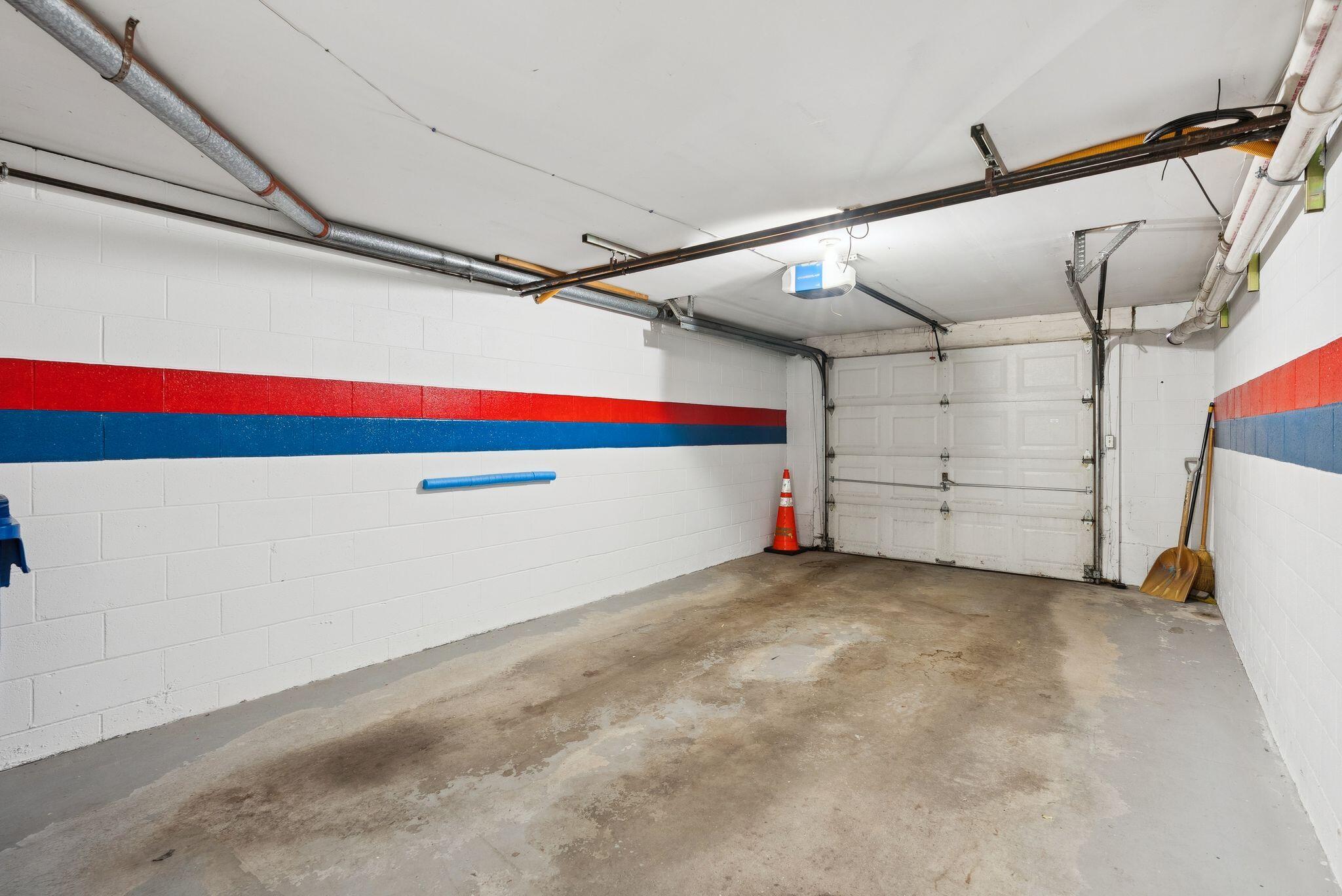 209 Vaughan Street, 7