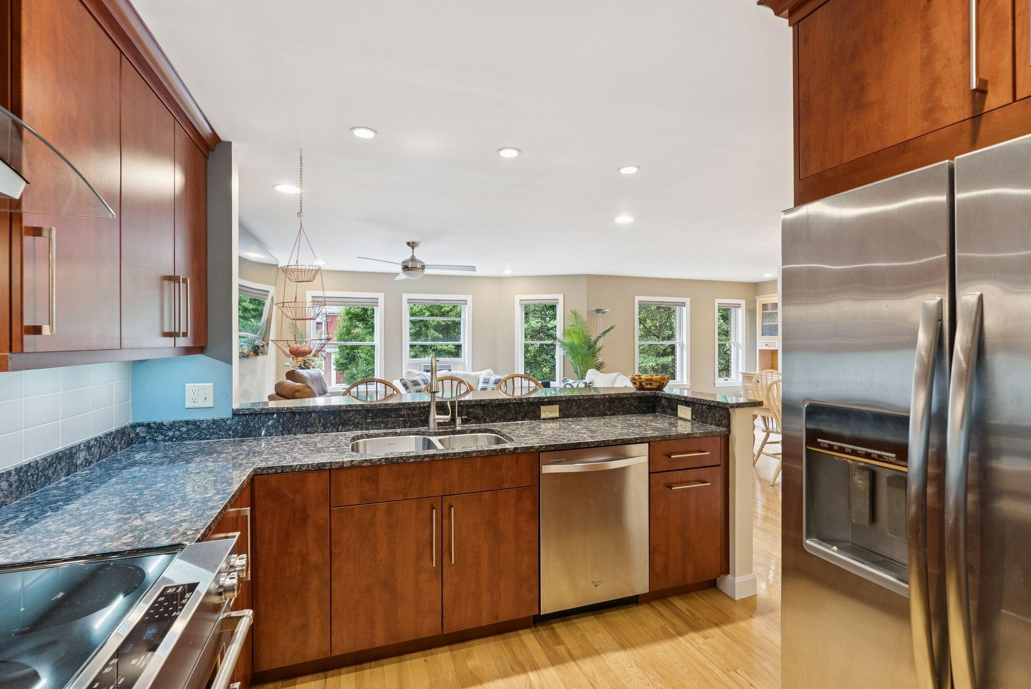 209 Vaughan Street, 7