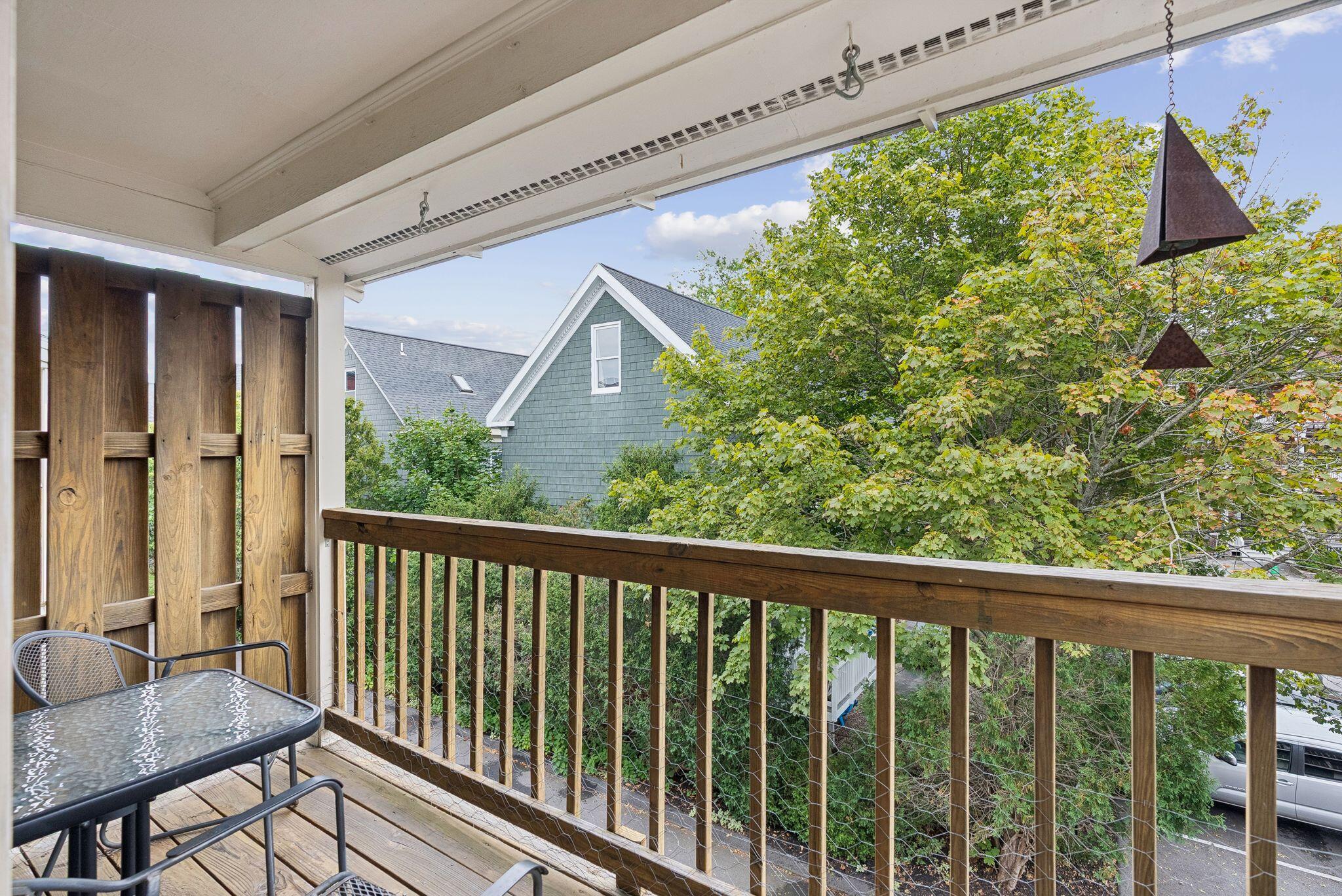 209 Vaughan Street, 7