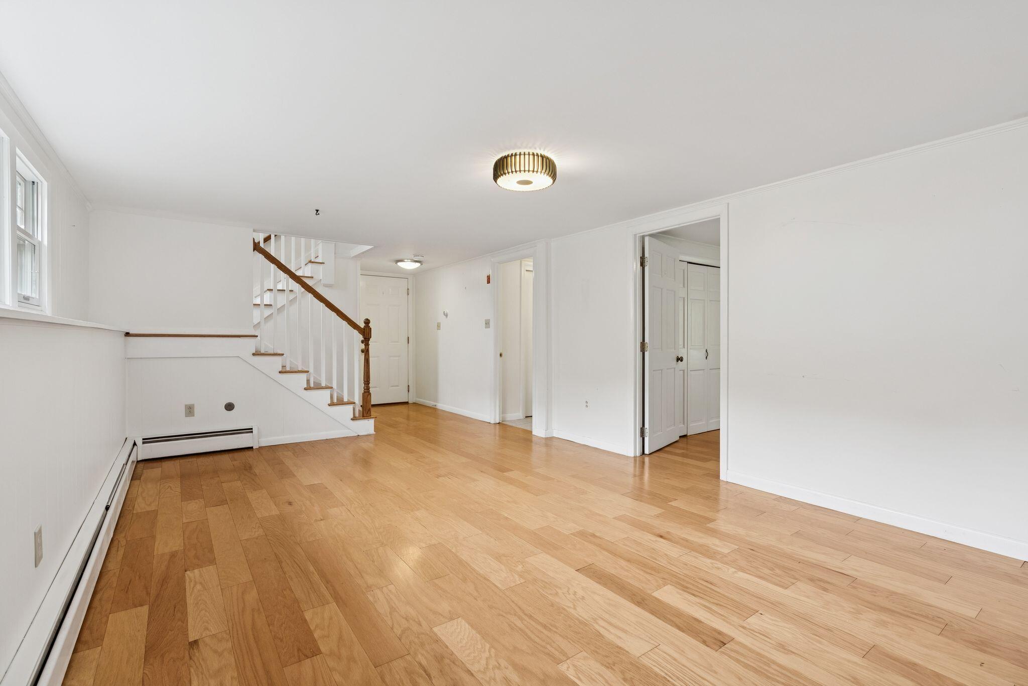 9 Eastfield Road