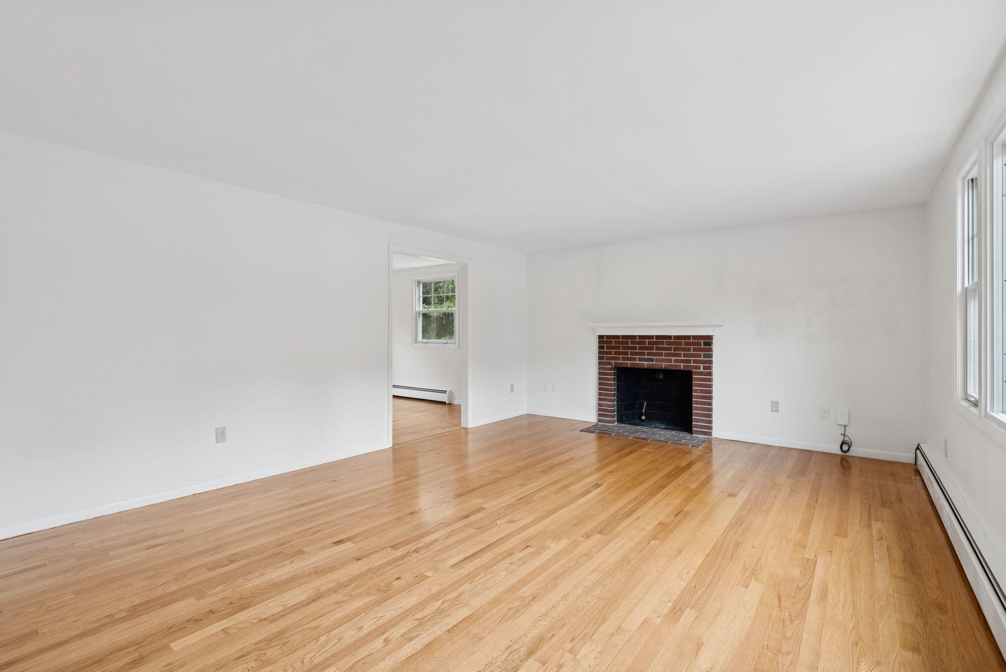 9 Eastfield Road