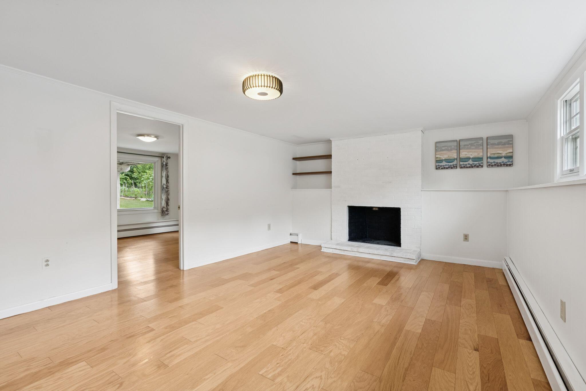 9 Eastfield Road